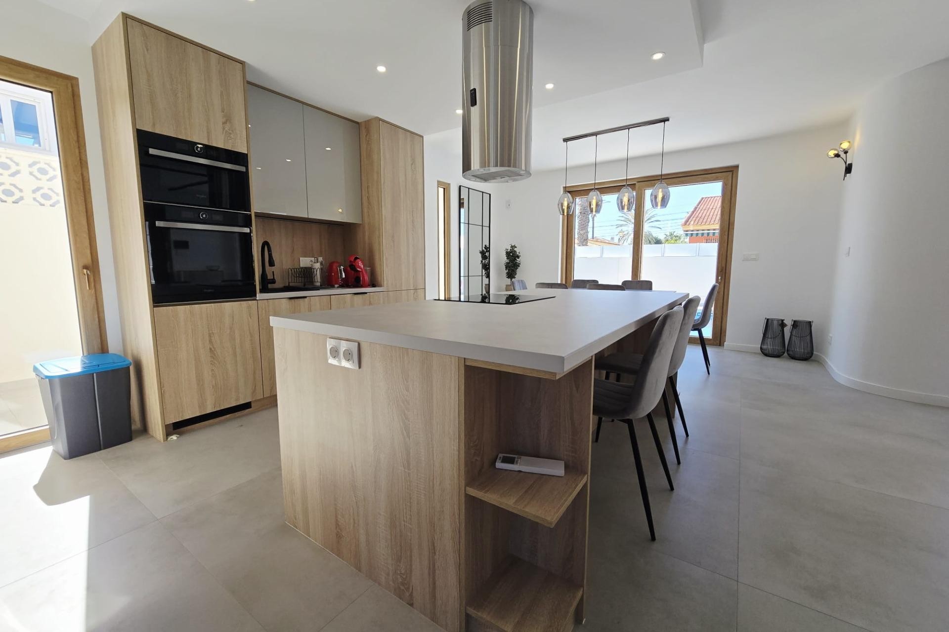 Resale - Villa -
Orihuela Costa - Cabo Roig