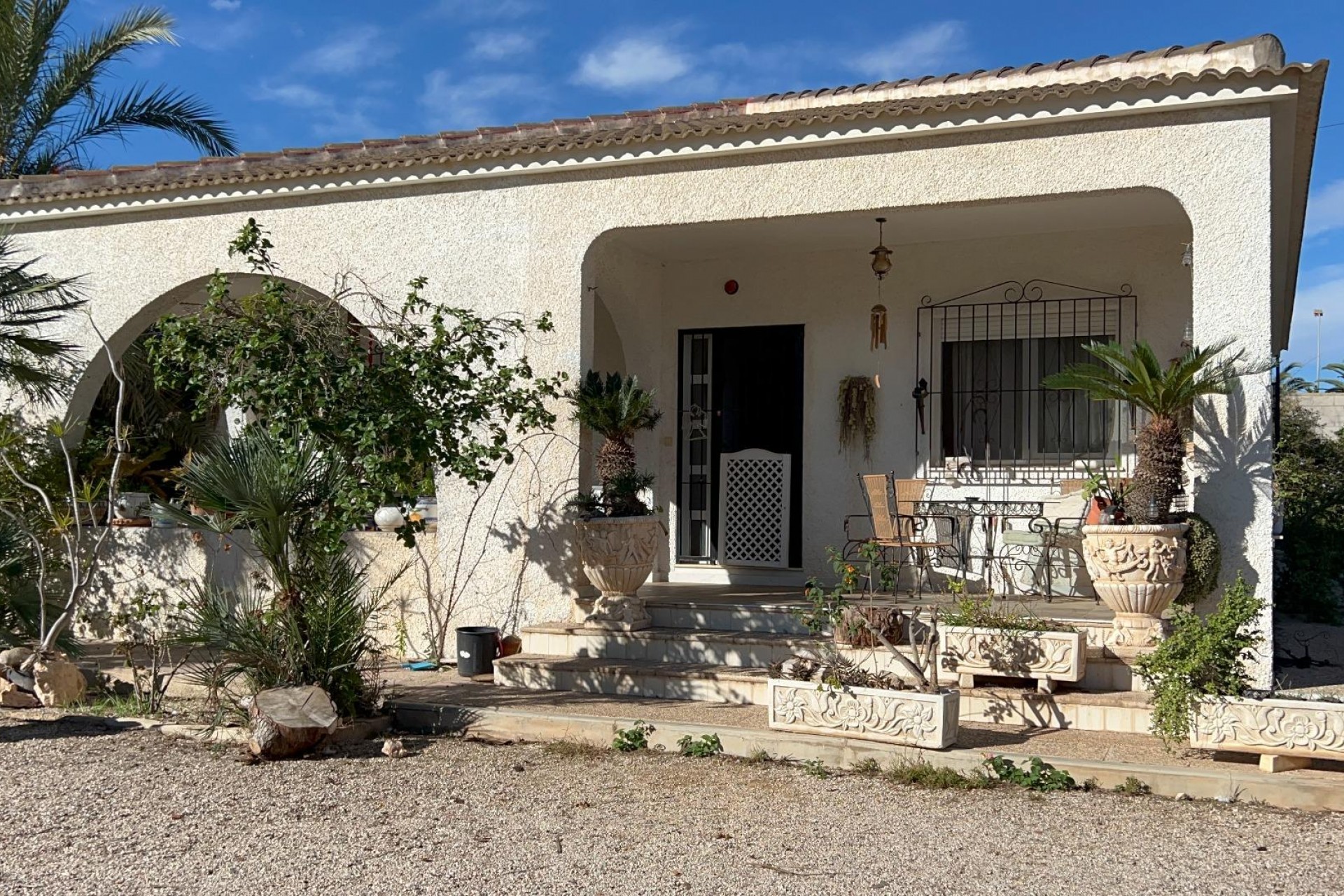 Resale - Villa -
Orihuela Costa - Campoamor