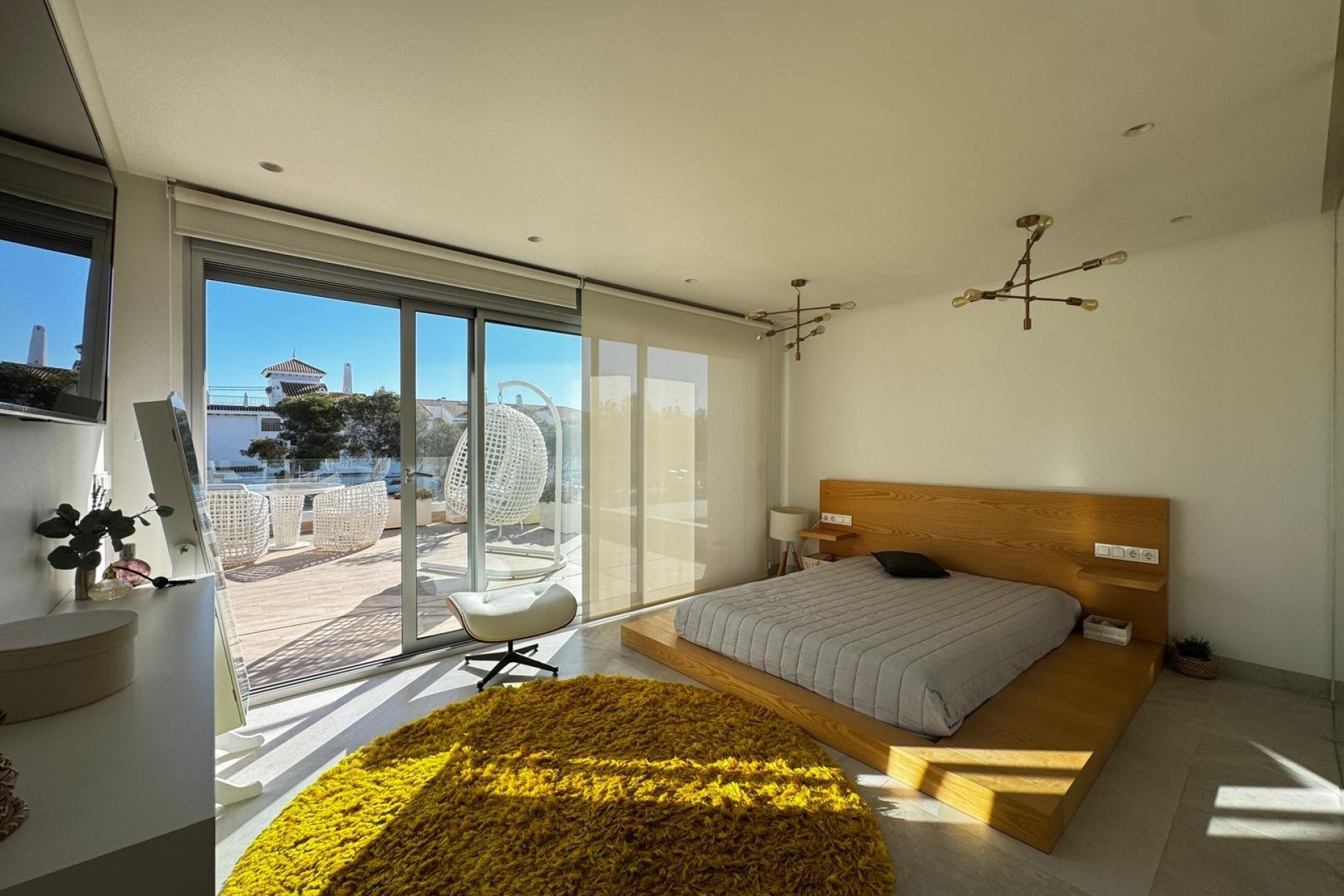 Resale - Villa -
Orihuela Costa - Campoamor