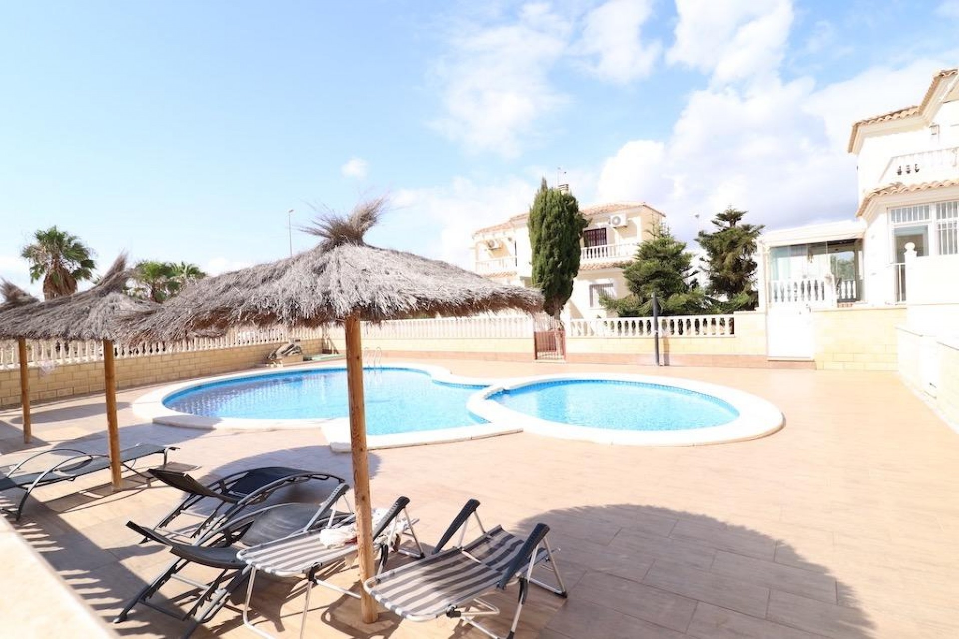 Resale - Villa -
Orihuela Costa - Costa Blanca