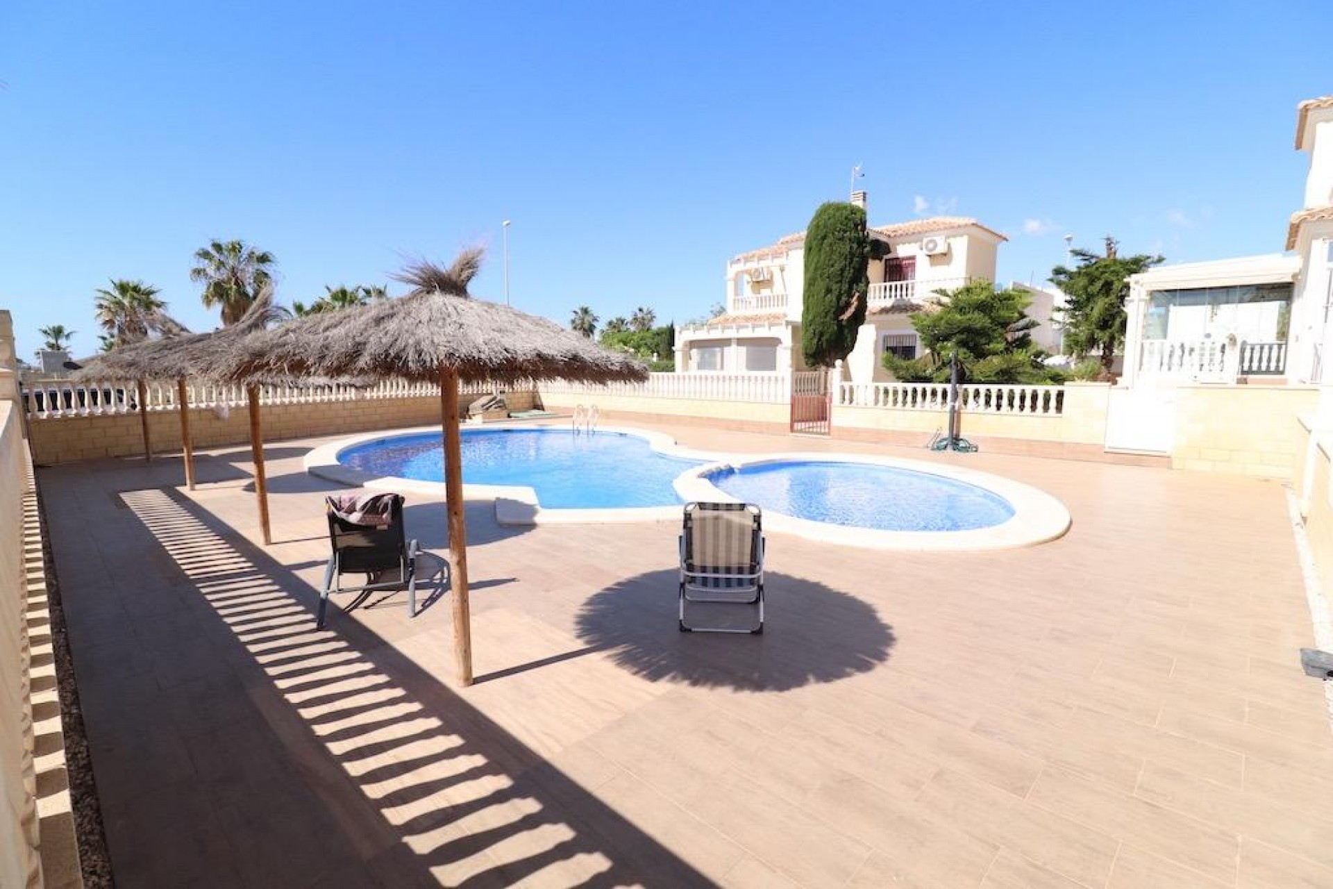 Resale - Villa -
Orihuela Costa - Costa Blanca