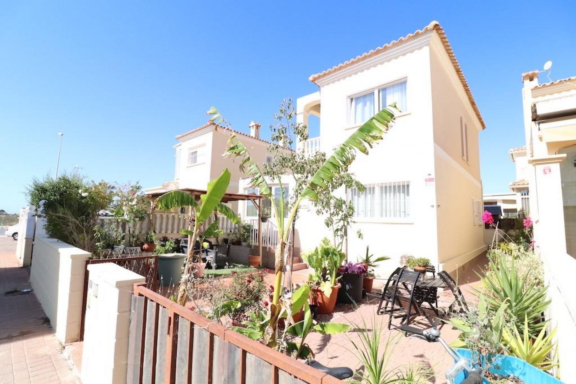 Resale - Villa -
Orihuela Costa - Costa Blanca