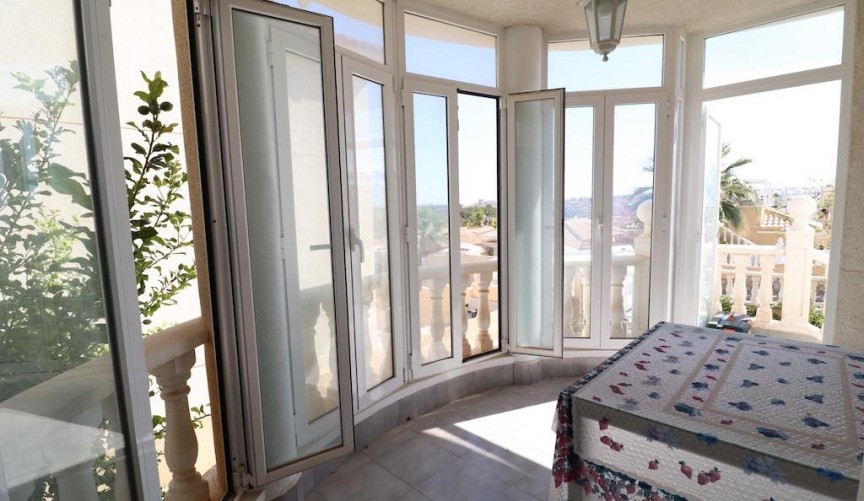 Resale - Villa -
Orihuela Costa - Costa Blanca