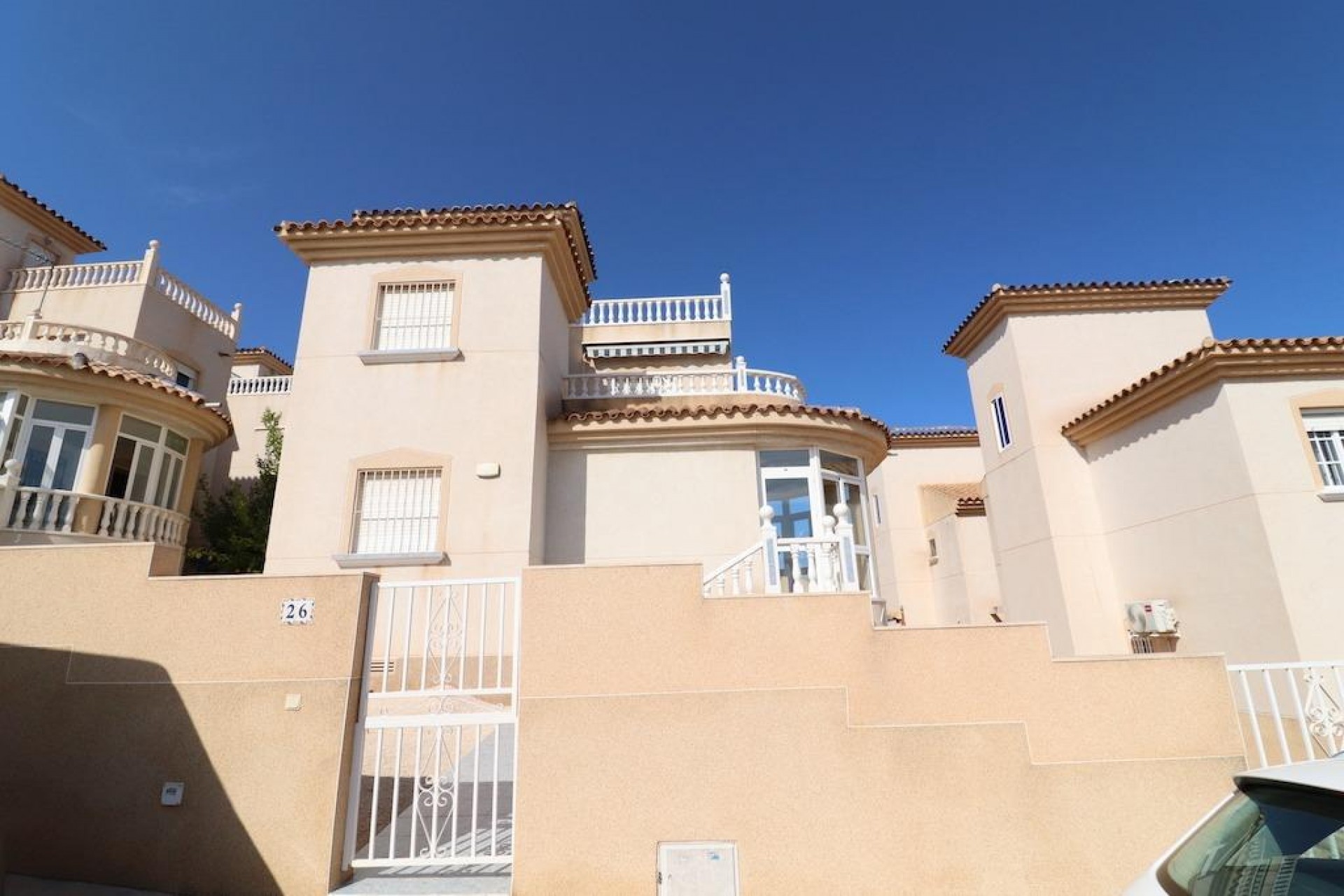 Resale - Villa -
Orihuela Costa - Costa Blanca