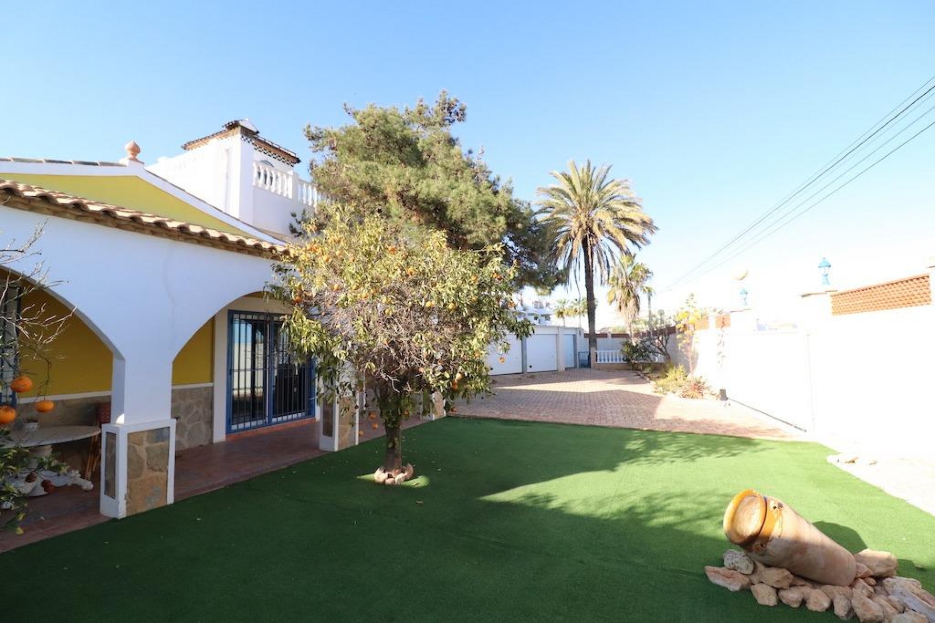 Resale - Villa -
Orihuela Costa - Costa Blanca