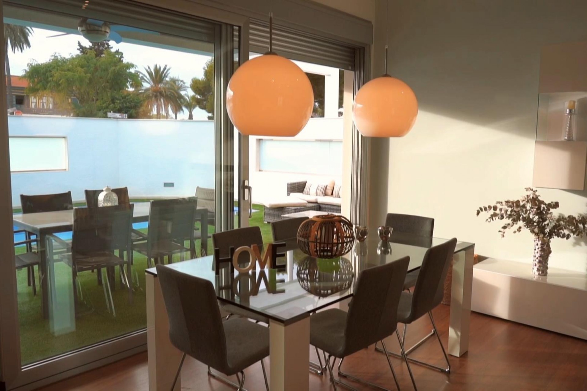 Resale - Villa -
Orihuela Costa - Costa Blanca