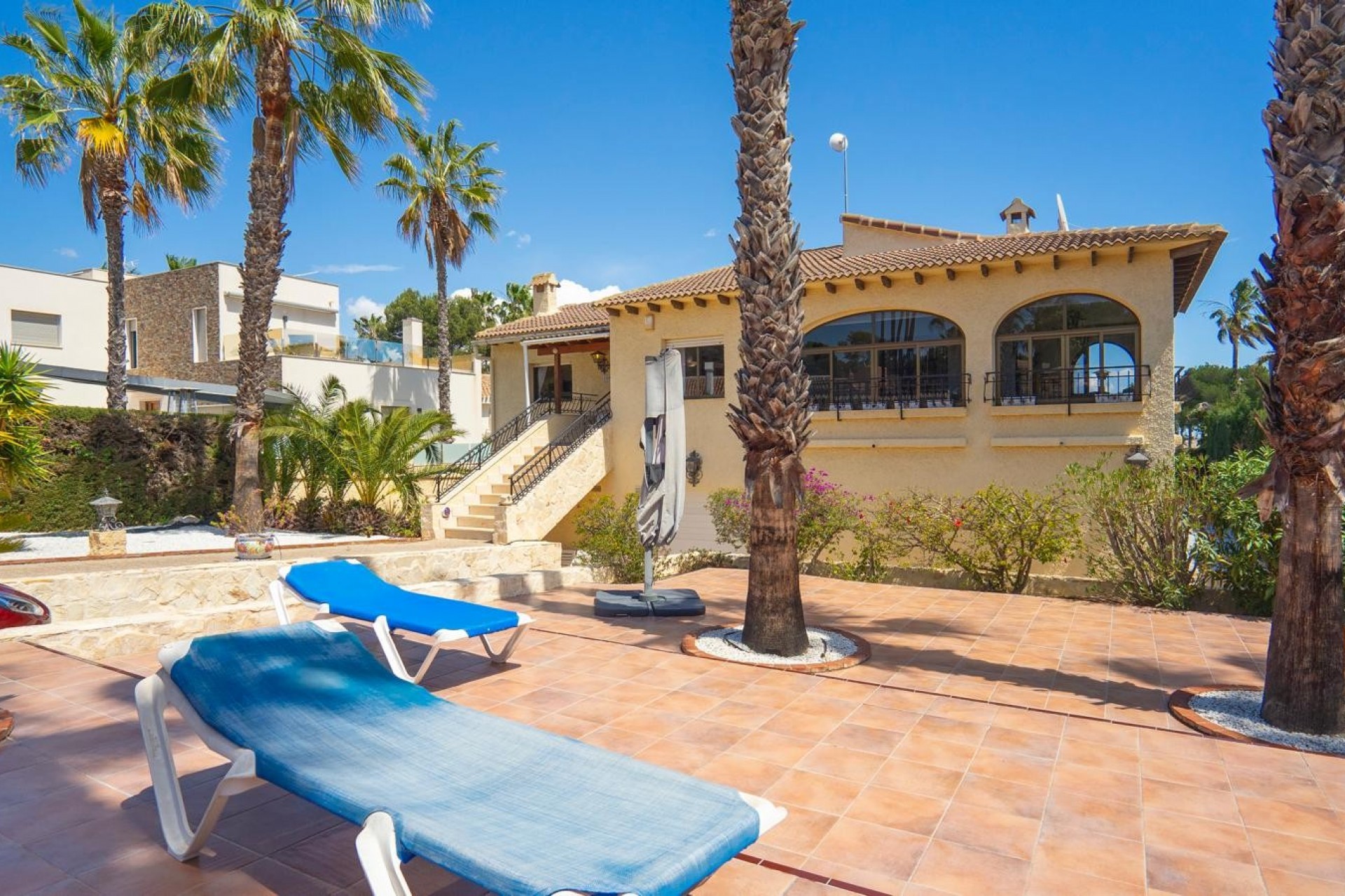 Resale - Villa -
Orihuela Costa - Costa Blanca