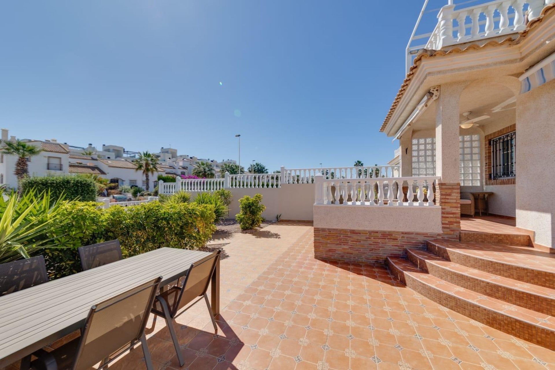 Resale - Villa -
Orihuela Costa - Costa Blanca