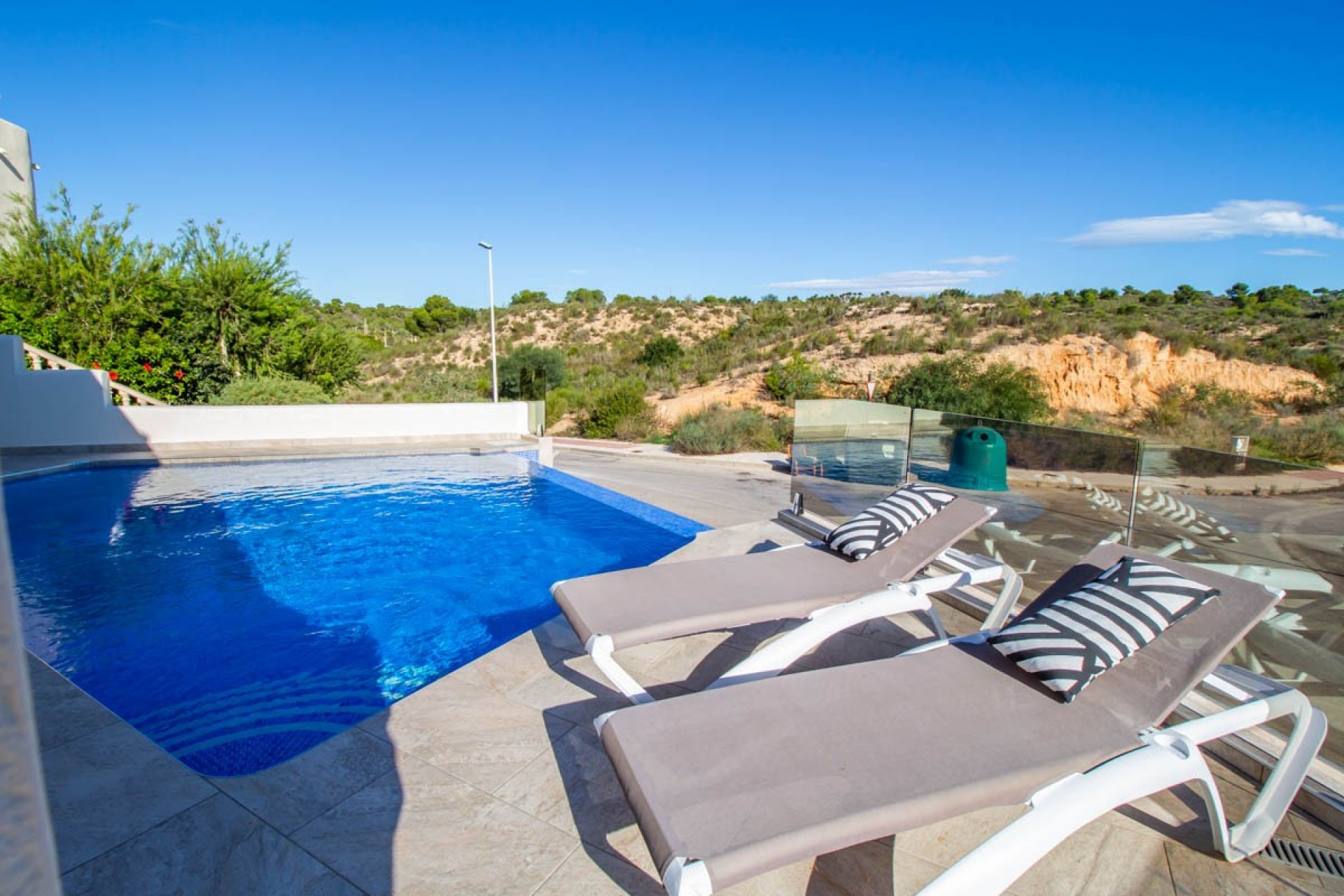 Resale - Villa -
Orihuela Costa - Costa Blanca