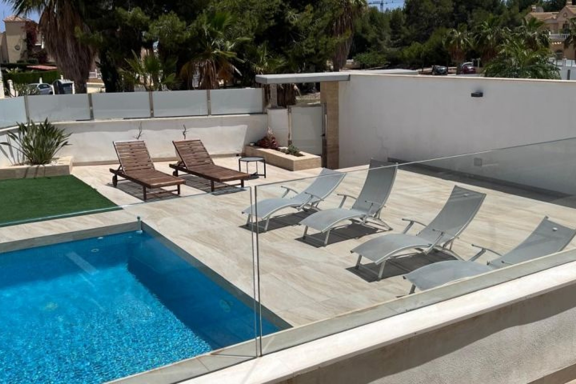 Resale - Villa -
Orihuela Costa - Costa Blanca