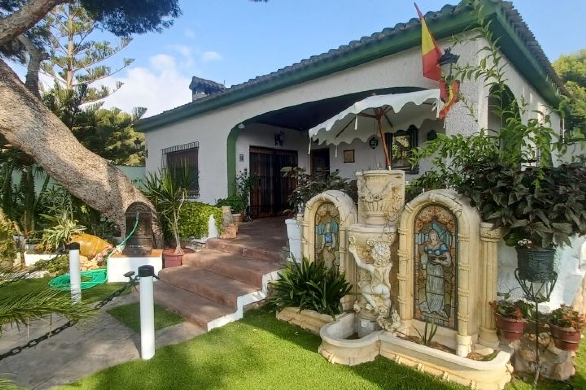 Resale - Villa -
Orihuela Costa - Costa Blanca