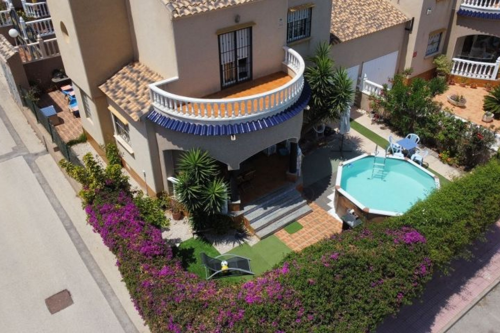 Resale - Villa -
Orihuela Costa - Costa Blanca