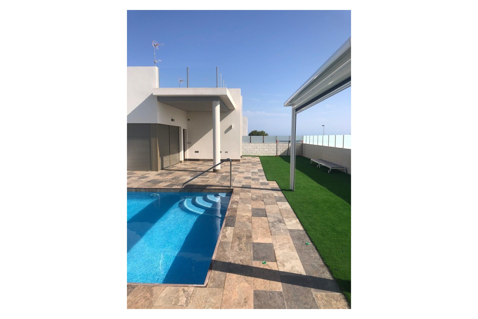 Resale - Villa -
Orihuela Costa - Costa Blanca