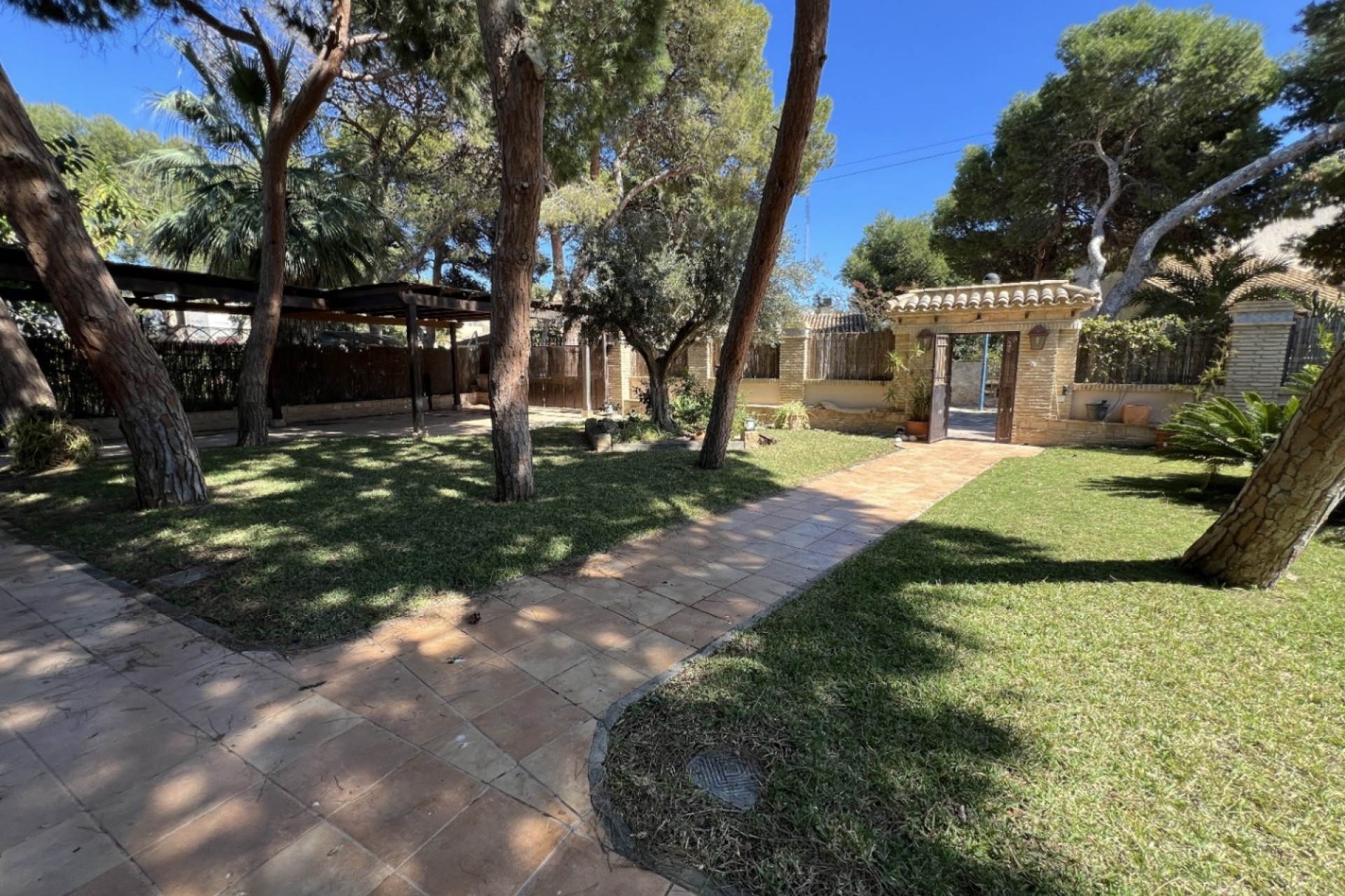 Resale - Villa -
Orihuela Costa - Costa Blanca