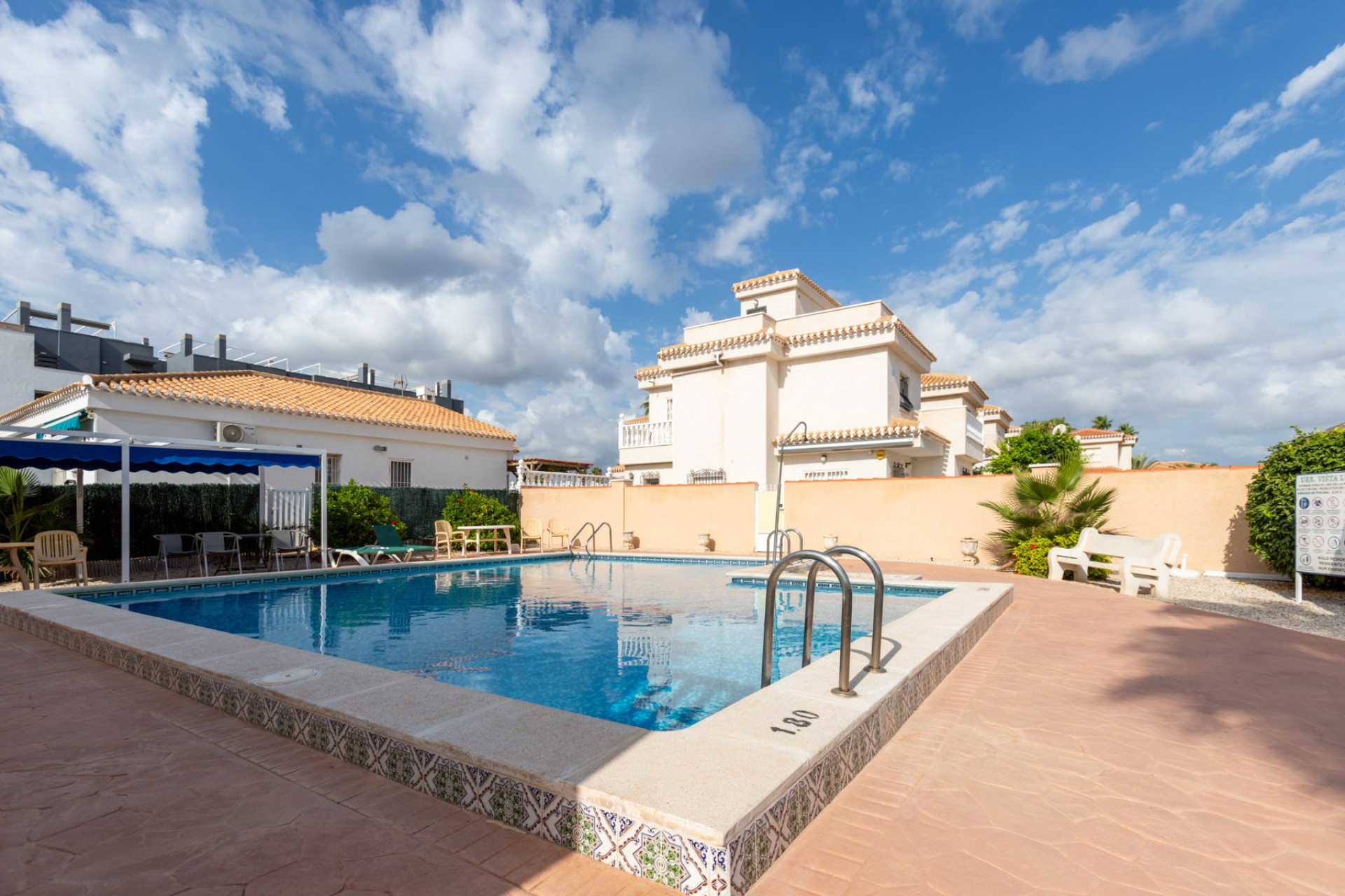 Resale - Villa -
Orihuela Costa - Costa Blanca