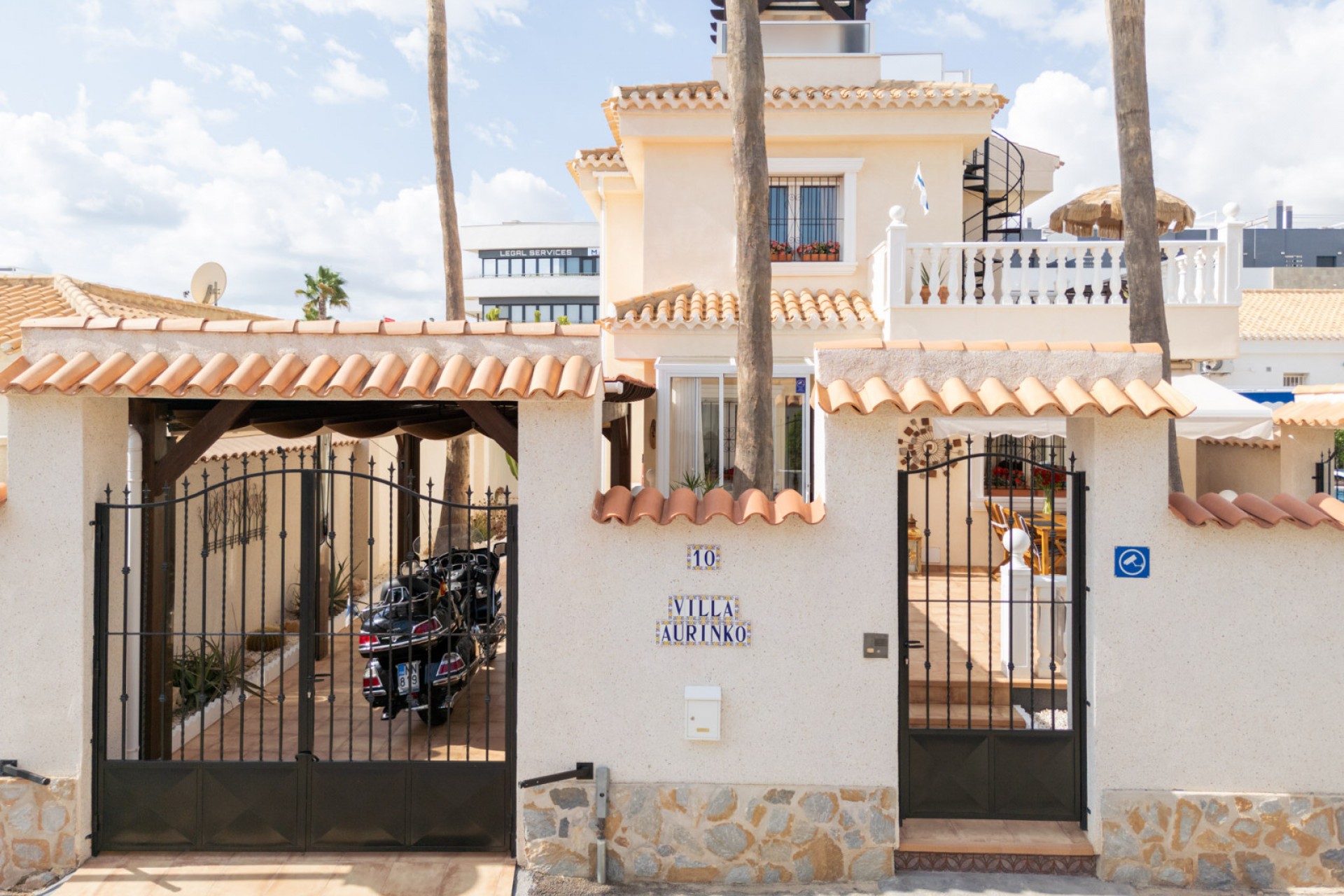 Resale - Villa -
Orihuela Costa - Costa Blanca