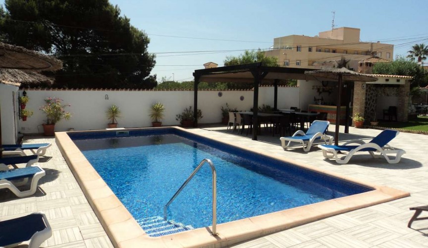 Resale - Villa -
Orihuela Costa - Costa Blanca