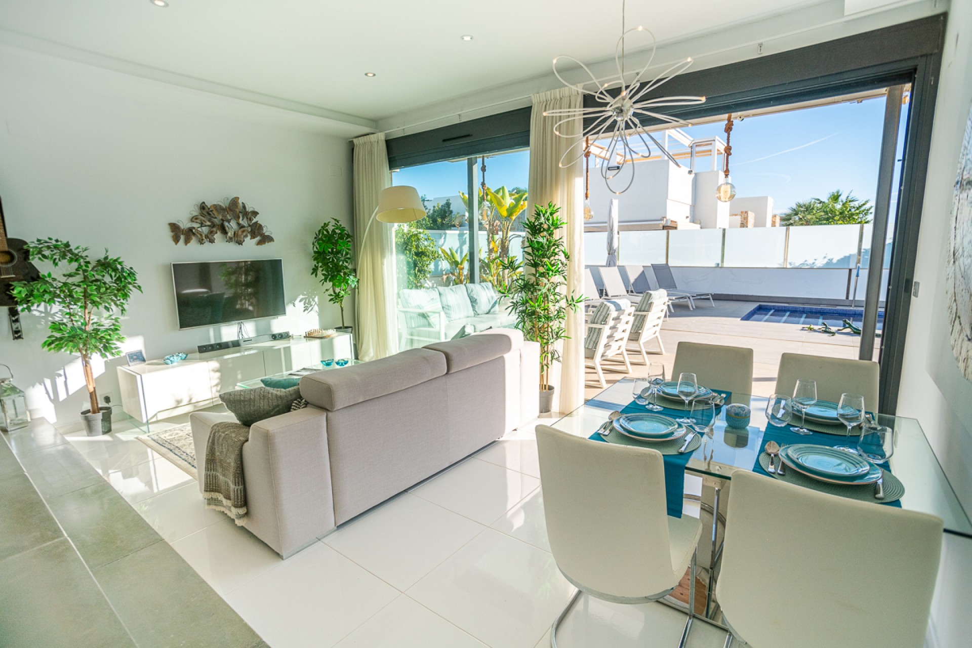 Resale - Villa -
Orihuela Costa - Costa Blanca