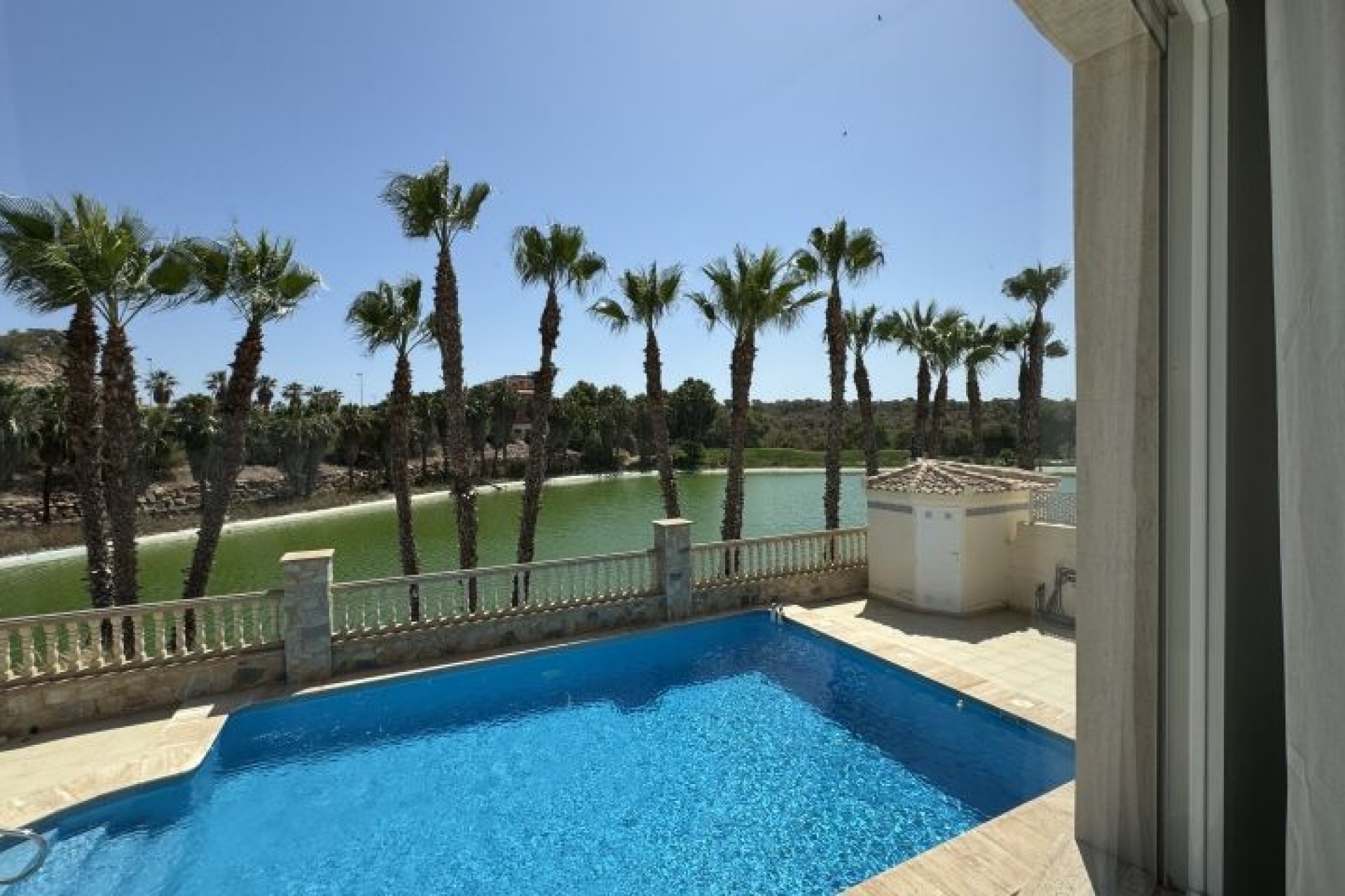 Resale - Villa -
Orihuela Costa - Costa Blanca