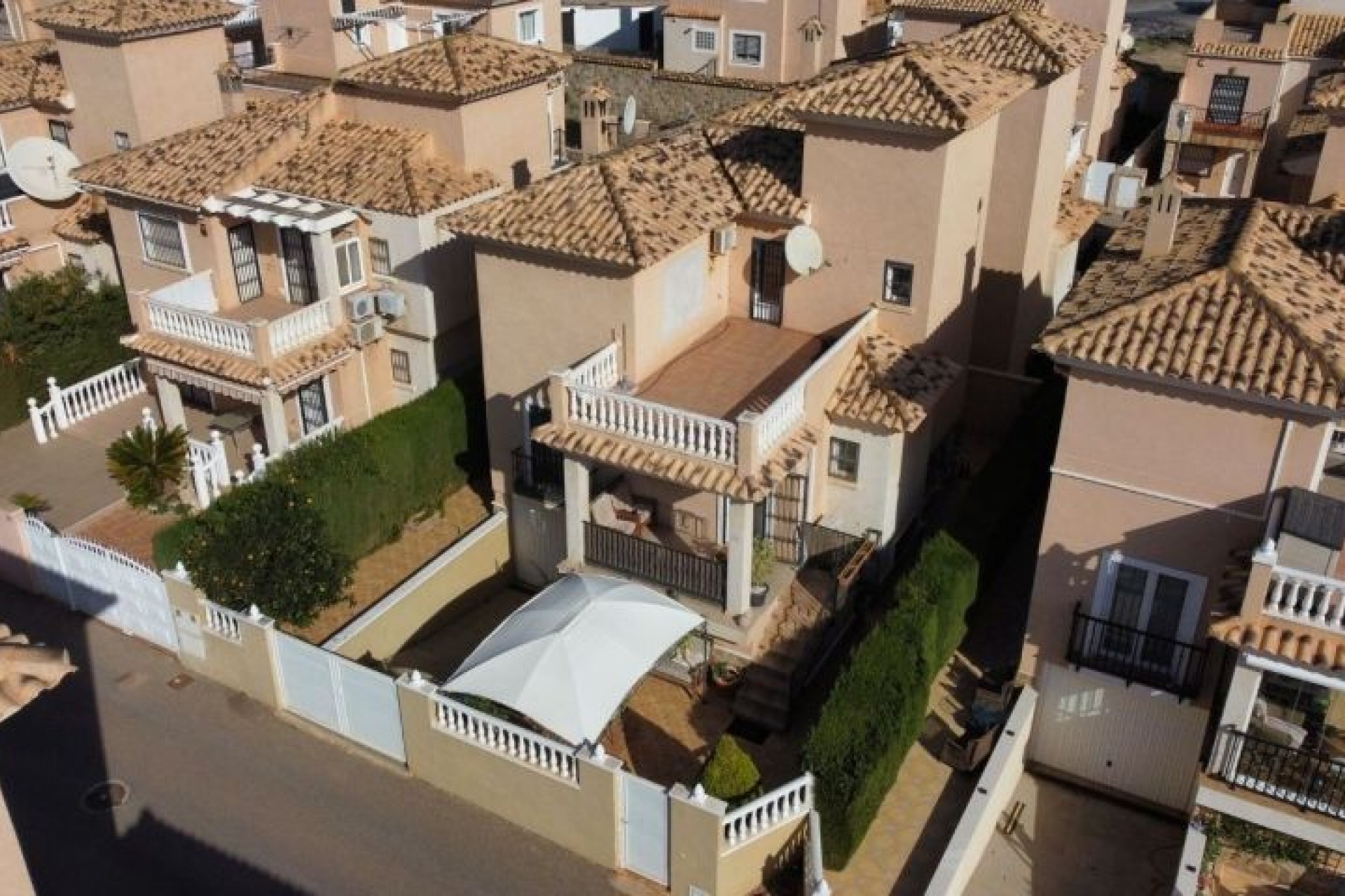 Resale - Villa -
Orihuela Costa - Costa Blanca