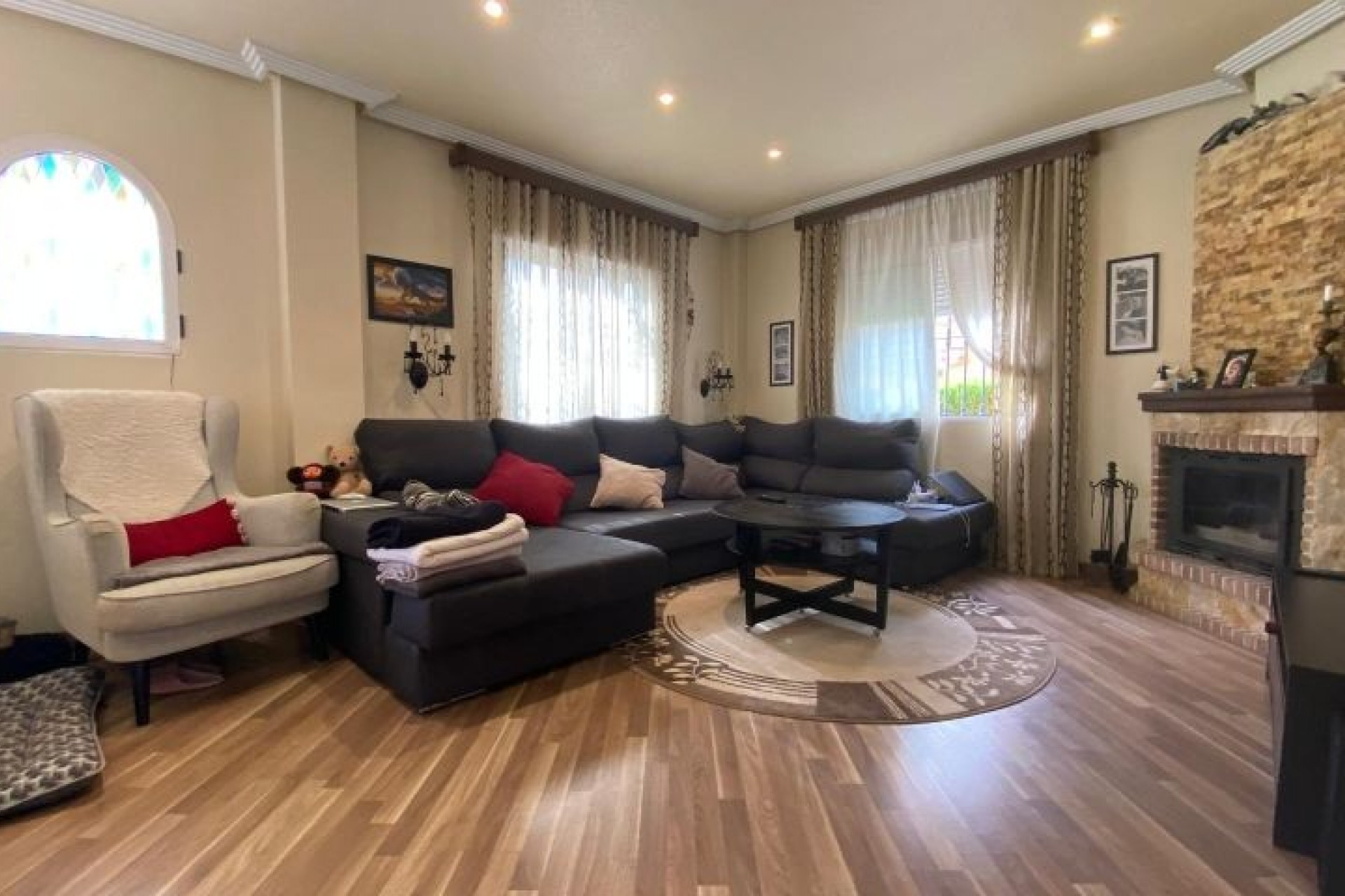 Resale - Villa -
Orihuela Costa - Costa Blanca