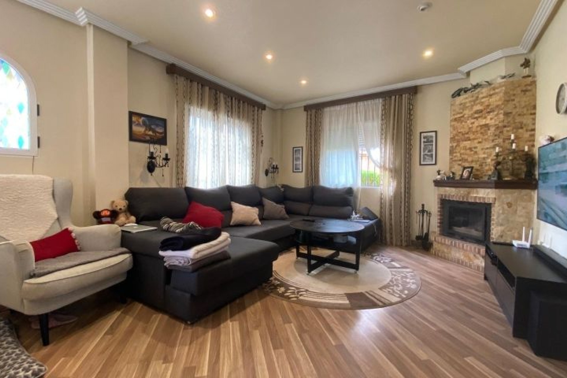 Resale - Villa -
Orihuela Costa - Costa Blanca