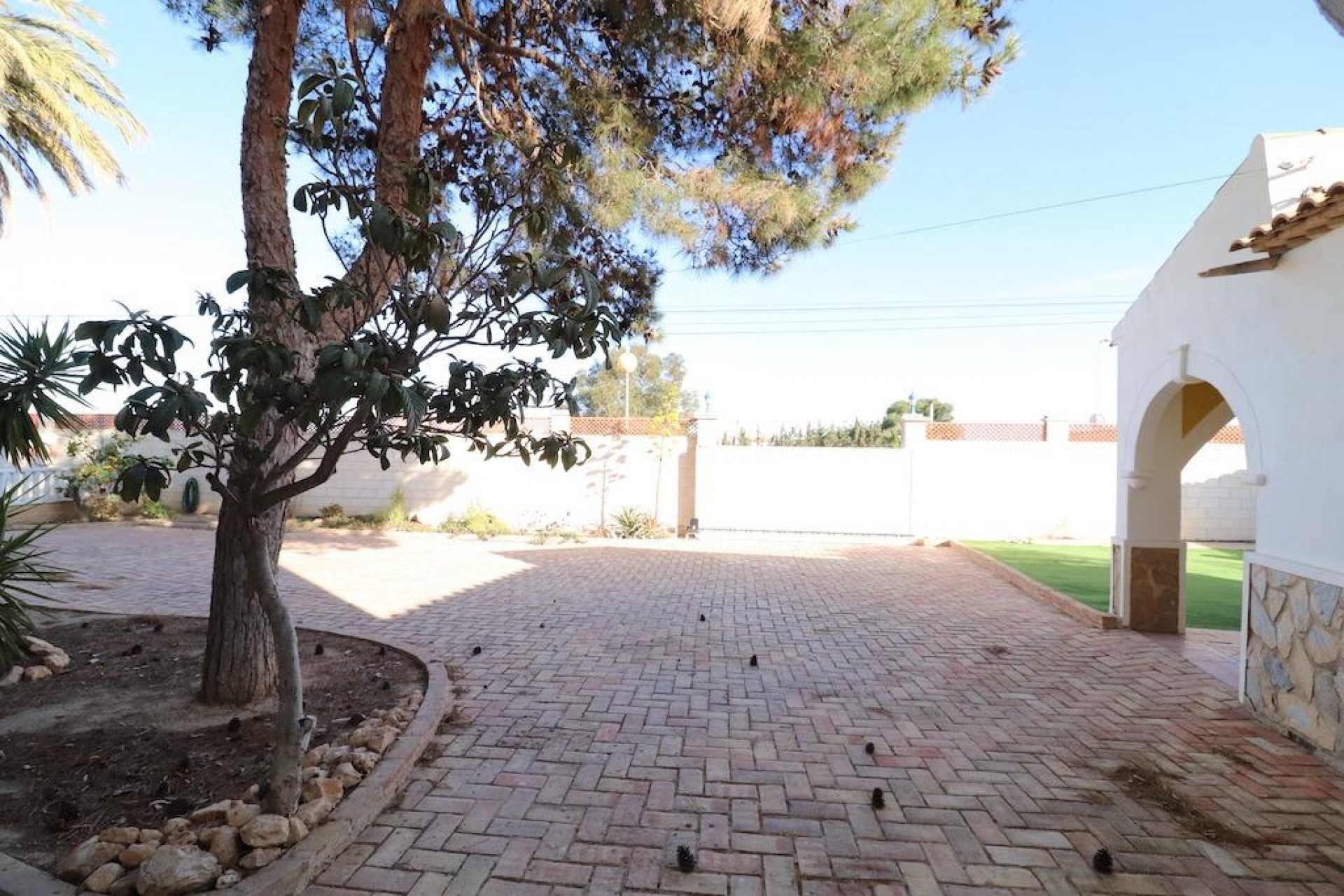 Resale - Villa -
Orihuela Costa - Costa Blanca