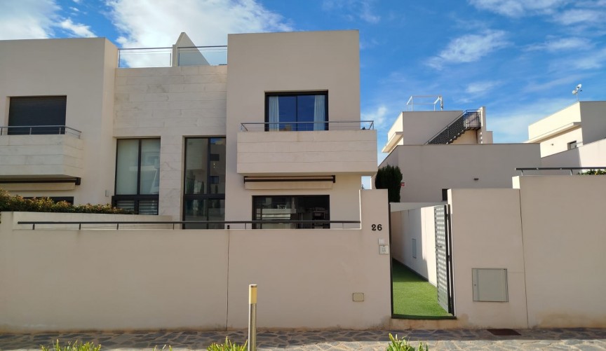 Resale - Villa -
Orihuela Costa - Costa Blanca