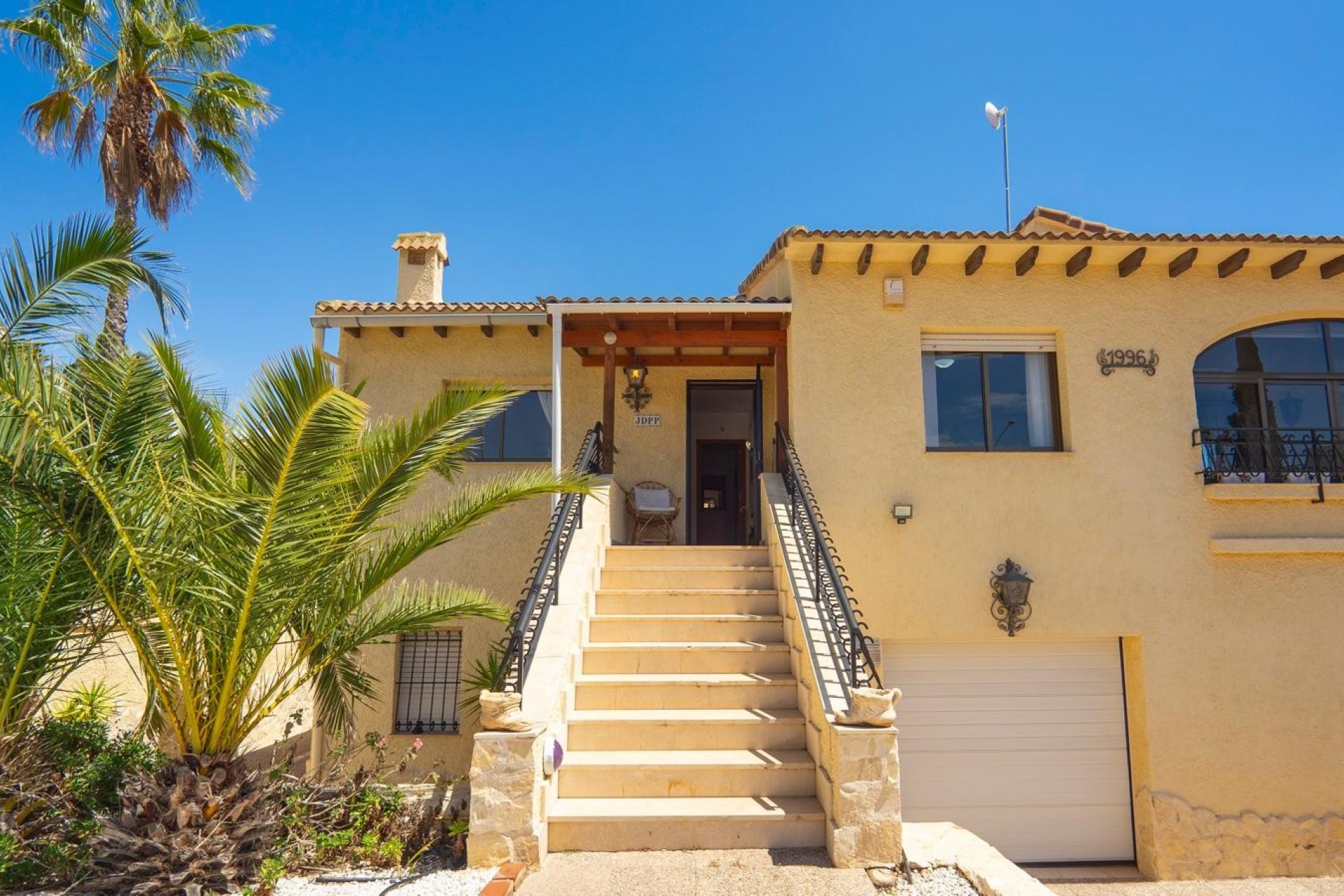 Resale - Villa -
Orihuela Costa - Costa Blanca