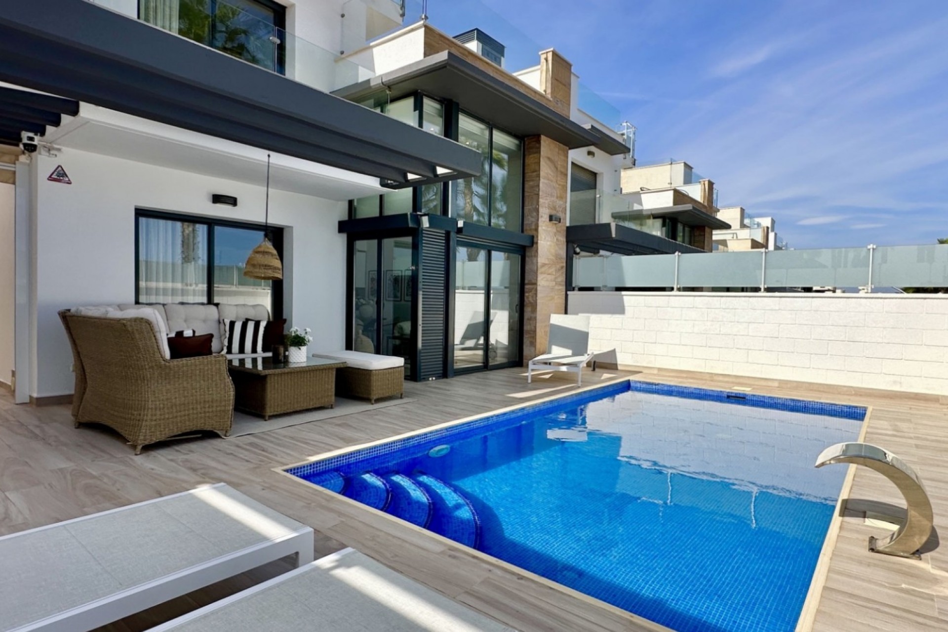 Resale - Villa -
Orihuela Costa - Costa Blanca