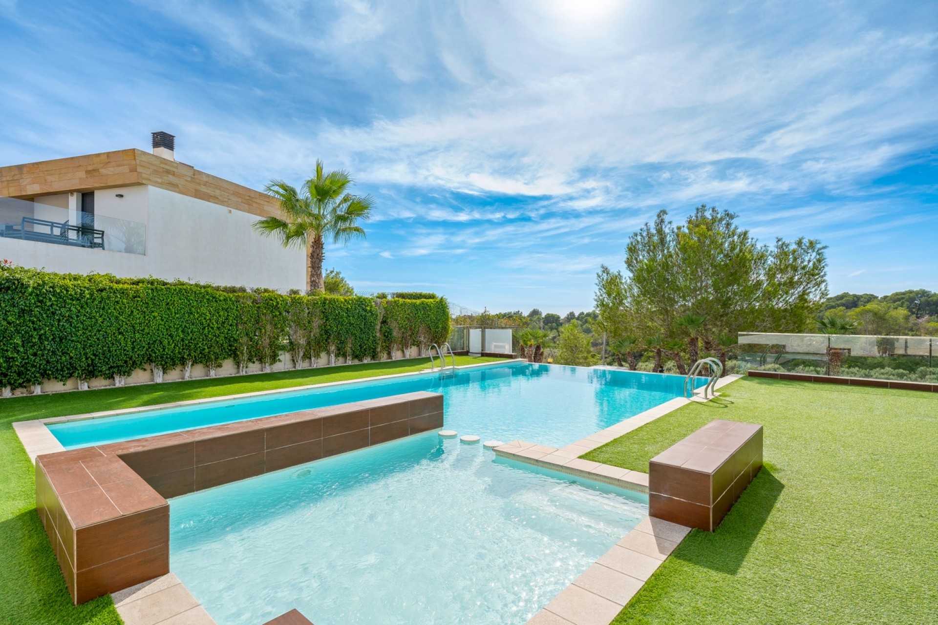 Resale - Villa -
Orihuela Costa - Costa Blanca