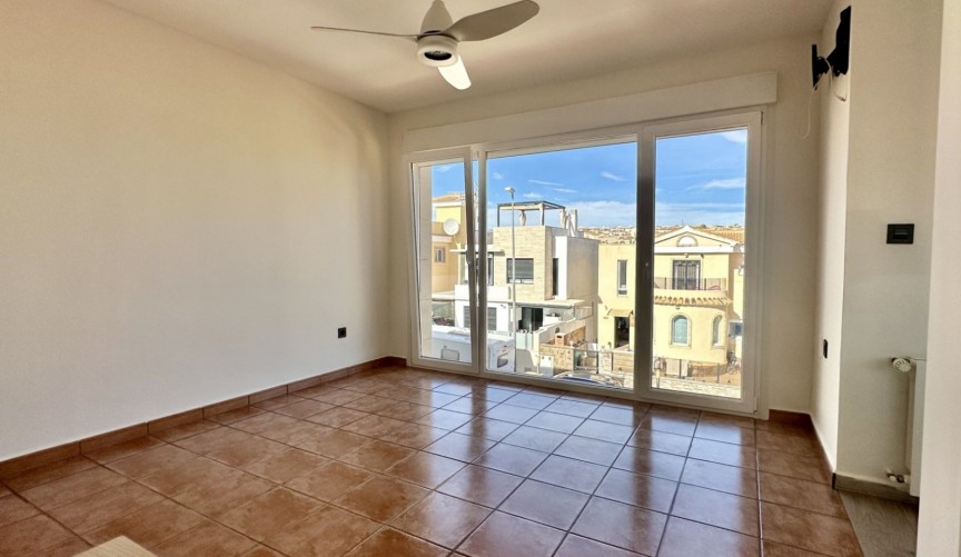 Resale - Villa -
Orihuela Costa - Costa Blanca