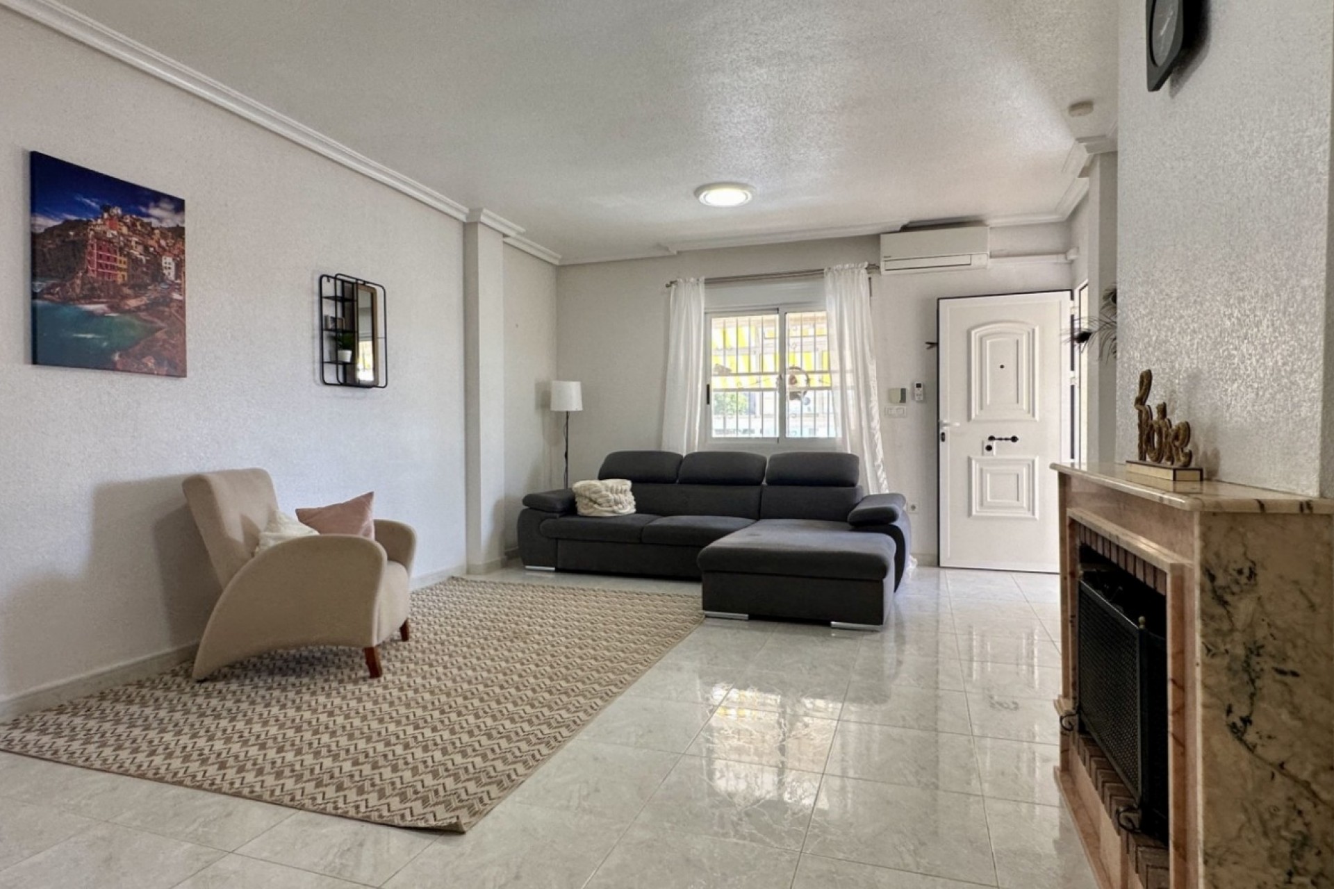 Resale - Villa -
Orihuela Costa - Costa Blanca