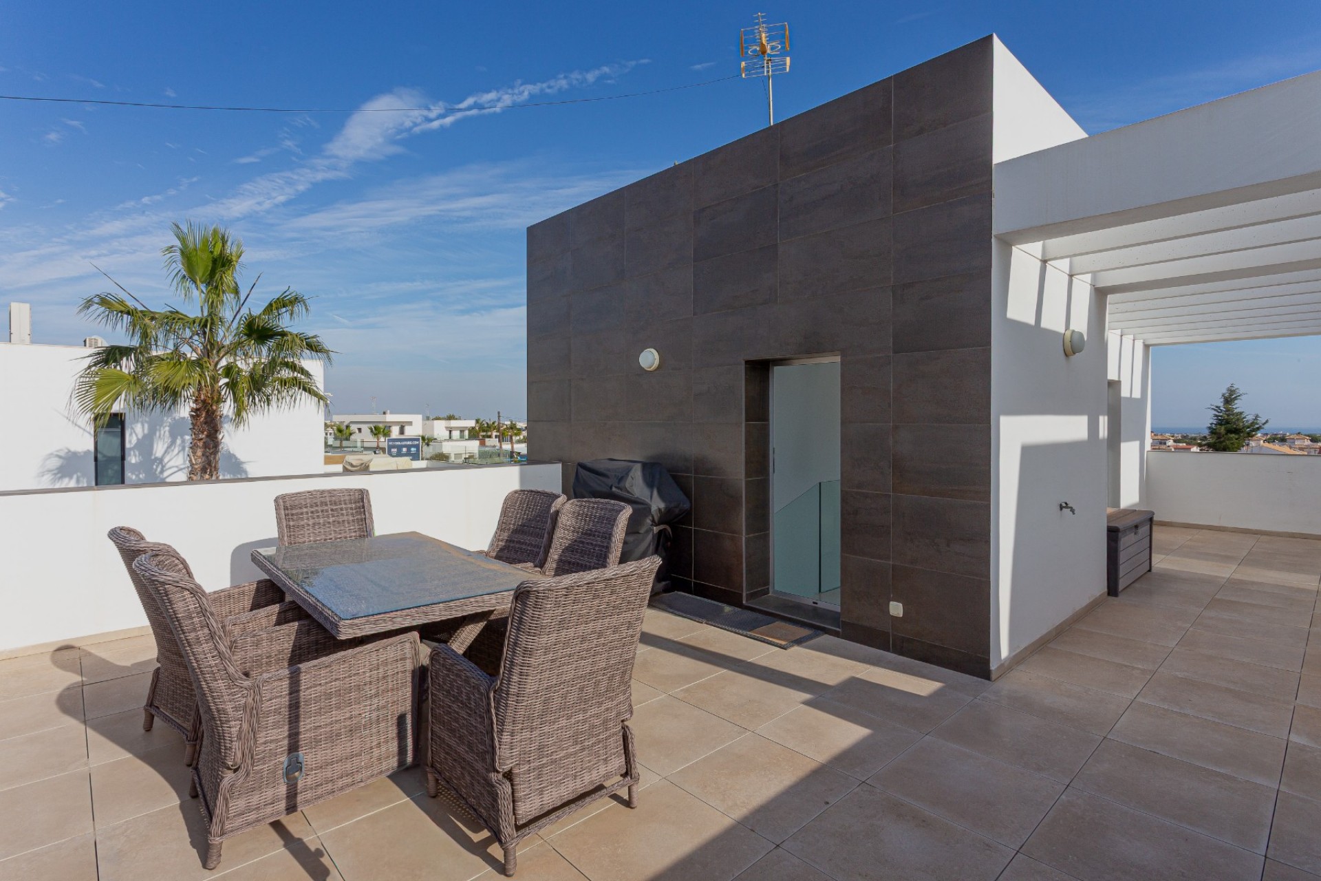 Resale - Villa -
Orihuela Costa - Costa Blanca