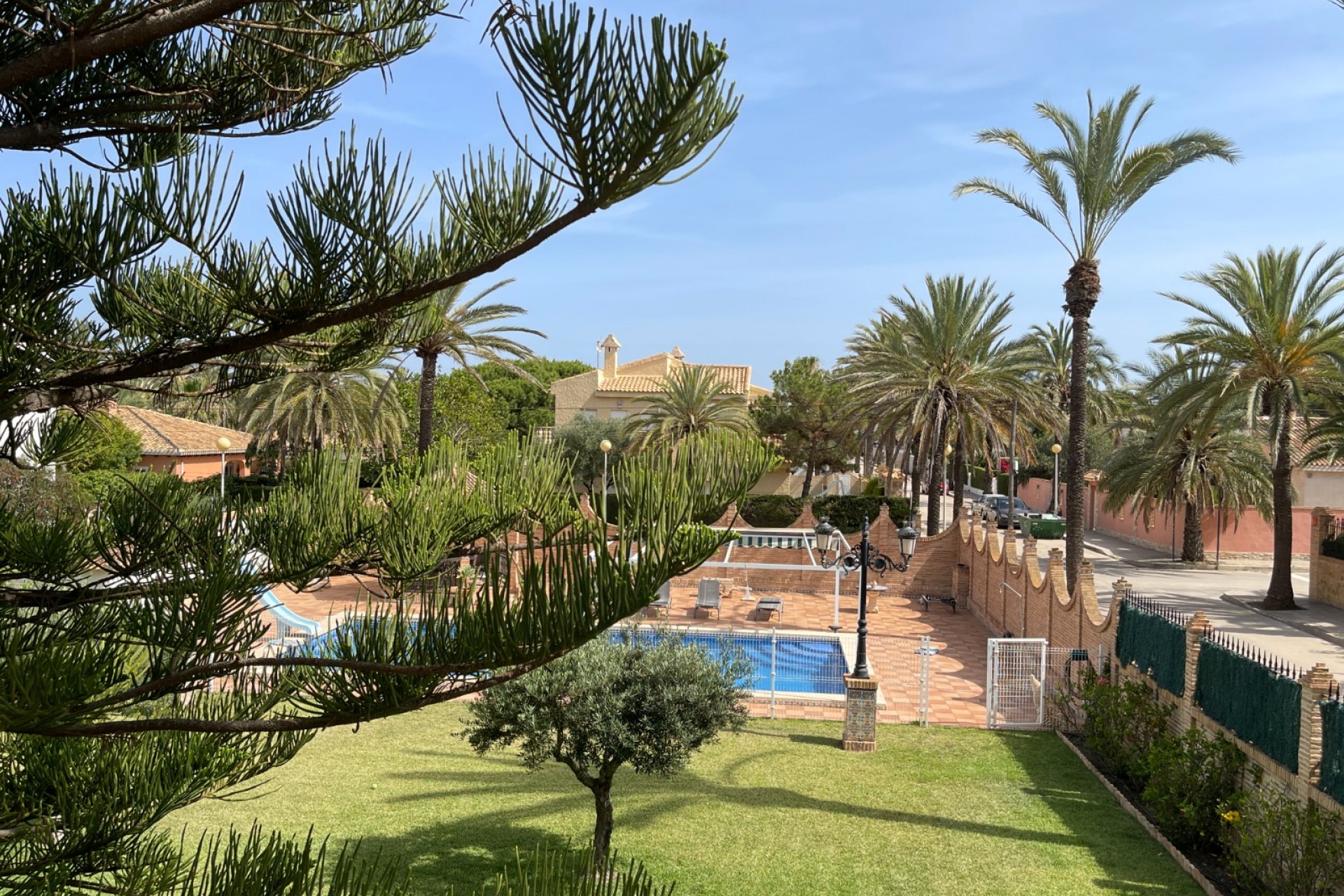 Resale - Villa -
Orihuela Costa - Costa Blanca