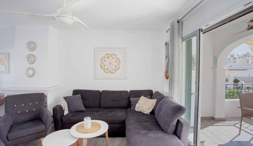 Resale - Villa -
Orihuela Costa - Costa Blanca