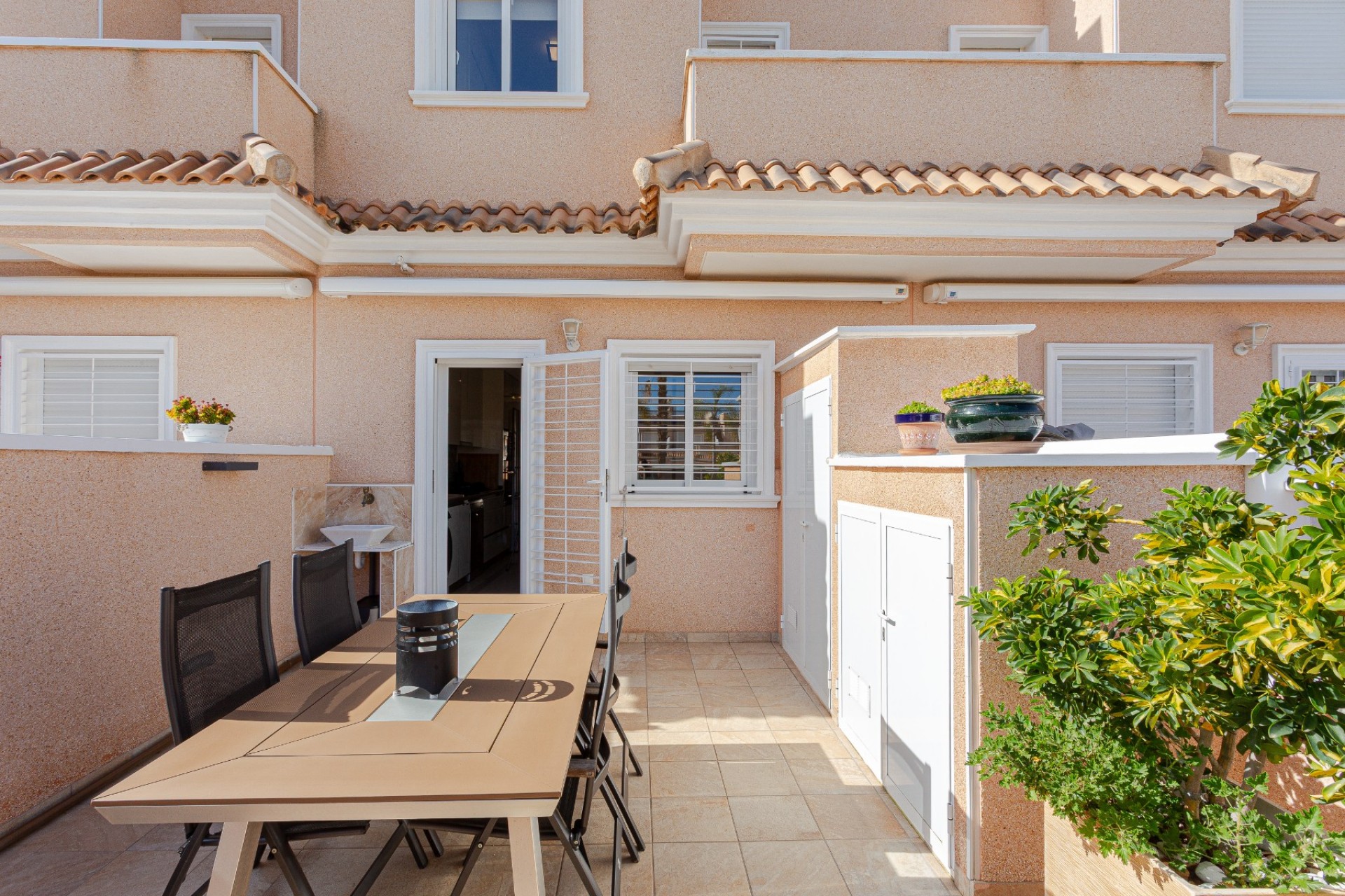 Resale - Villa -
Orihuela Costa - Costa Blanca
