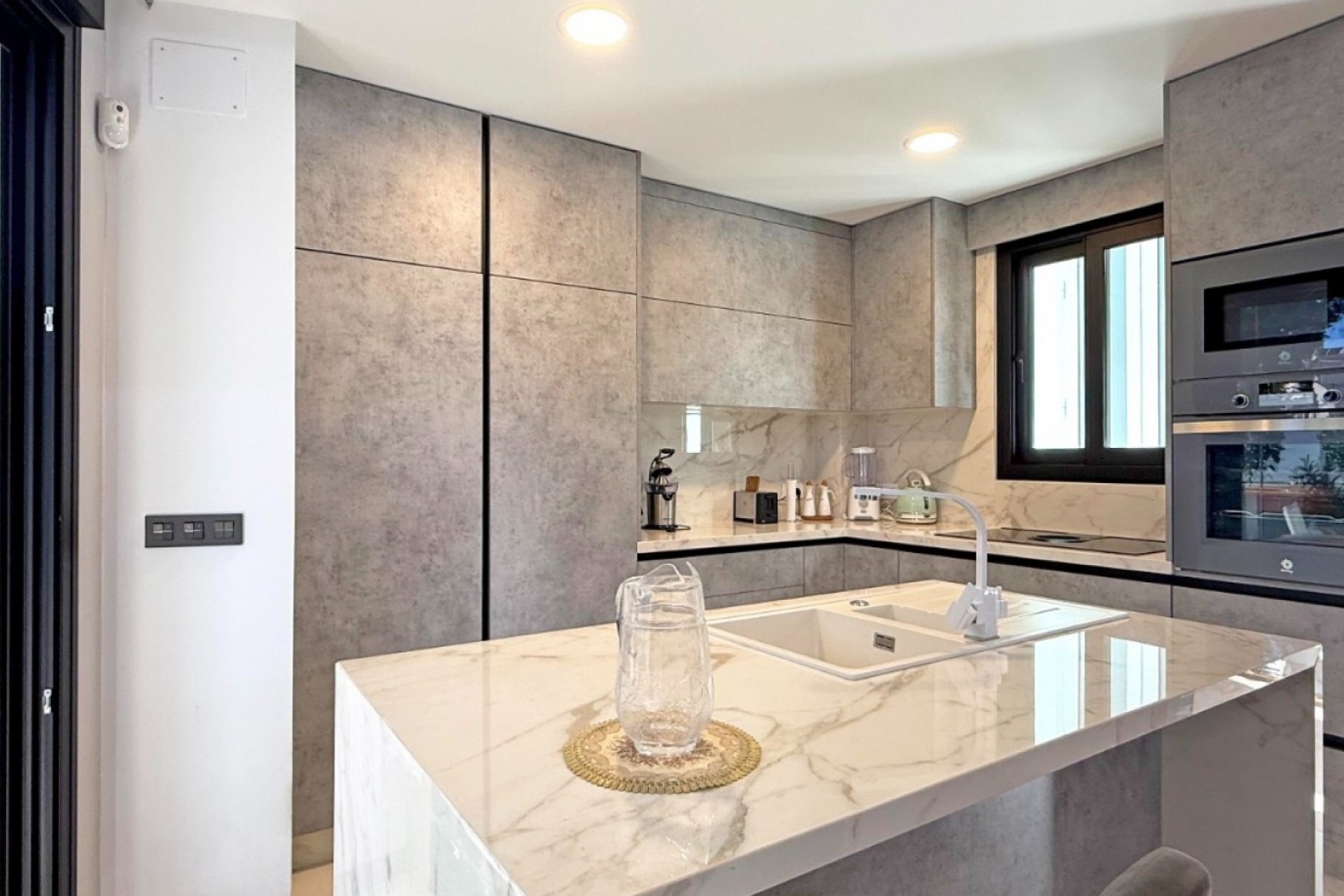 Resale - Villa -
Orihuela Costa - Costa Blanca