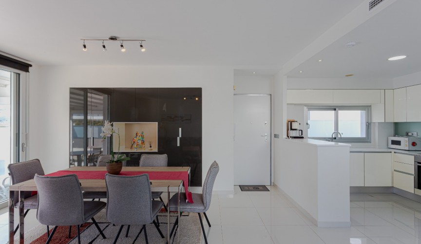 Resale - Villa -
Orihuela Costa - Costa Blanca