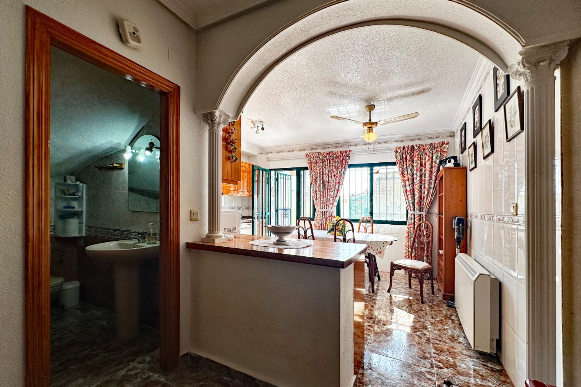 Resale - Villa -
Orihuela Costa - Costa Blanca