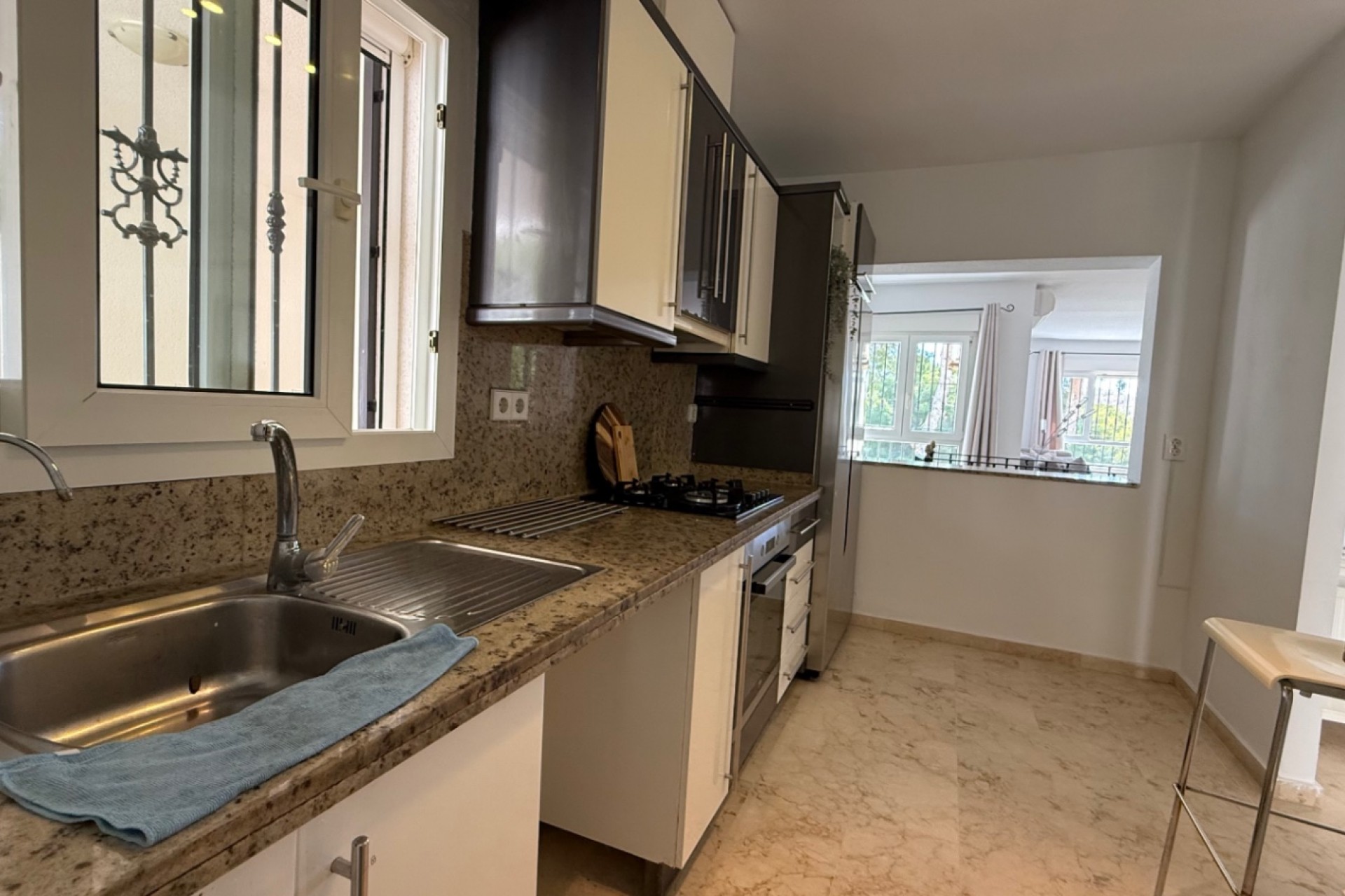 Resale - Villa -
Orihuela Costa - Costa Blanca