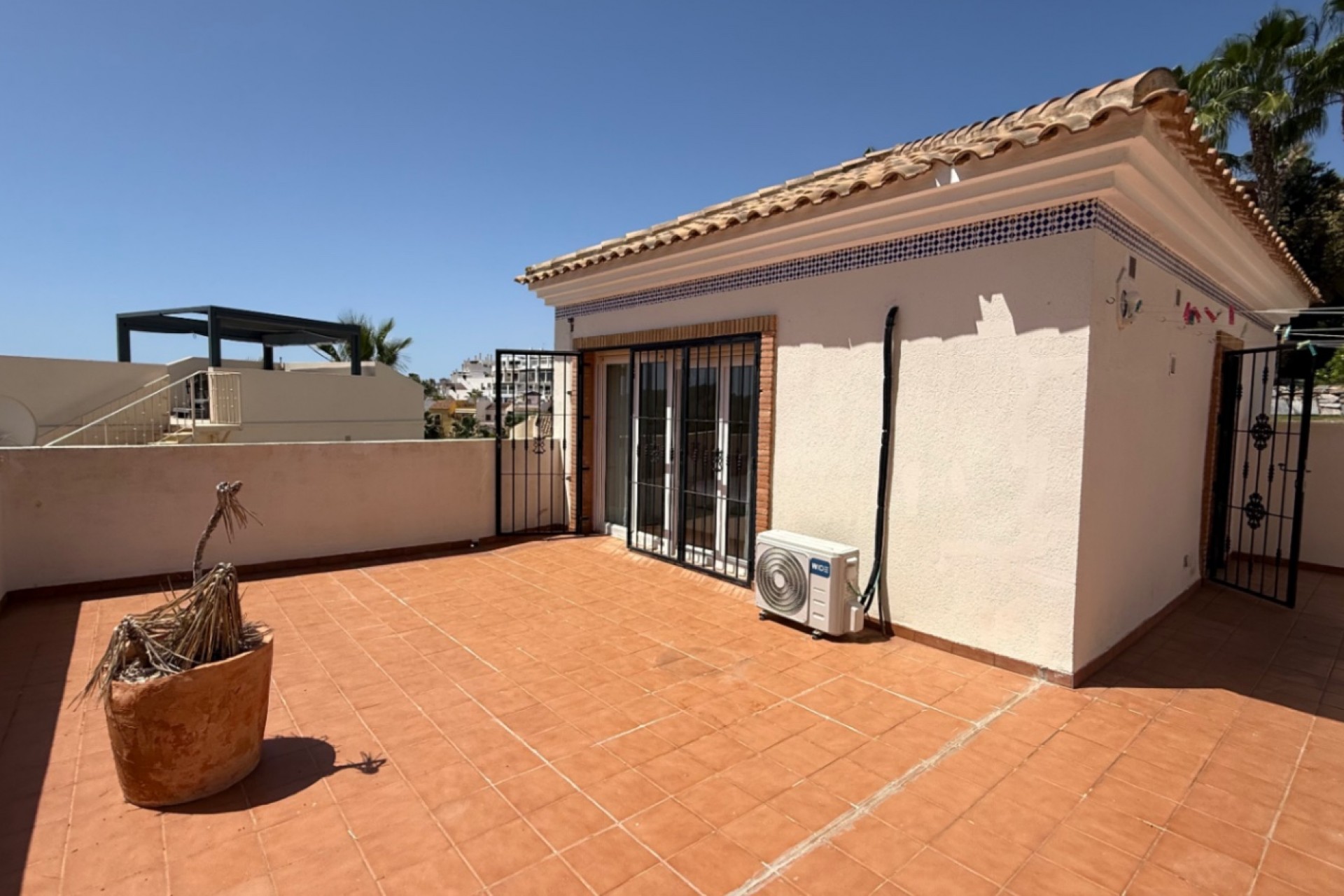Resale - Villa -
Orihuela Costa - Costa Blanca