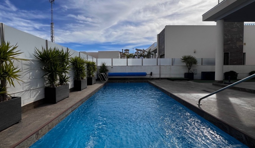 Resale - Villa -
Orihuela Costa - Costa Blanca