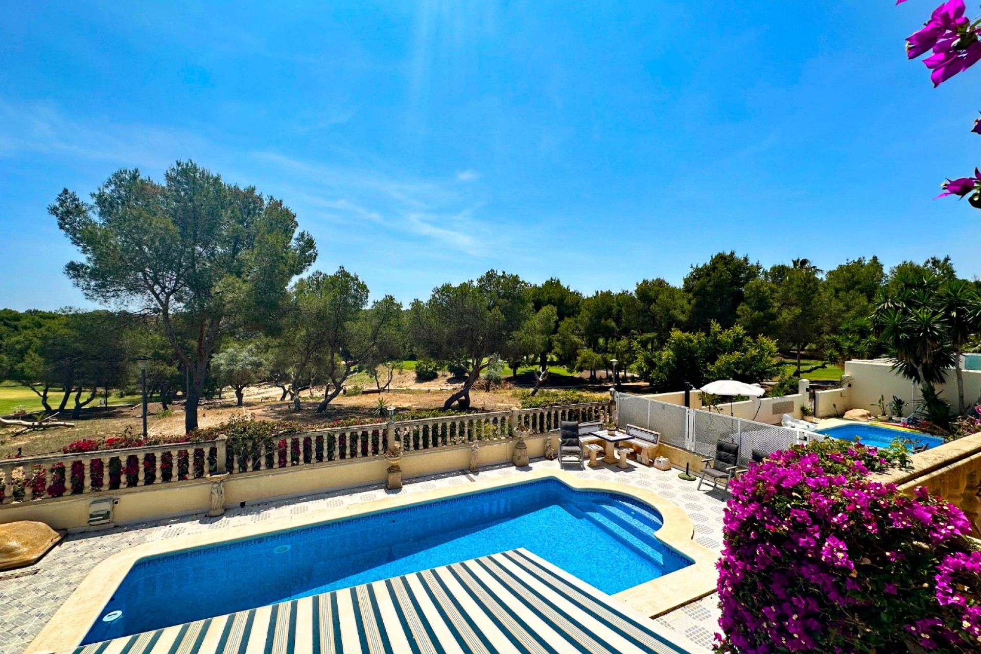 Resale - Villa -
Orihuela Costa - Costa Blanca