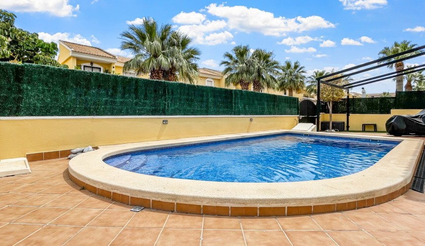 Resale - Villa -
Orihuela Costa - Costa Blanca
