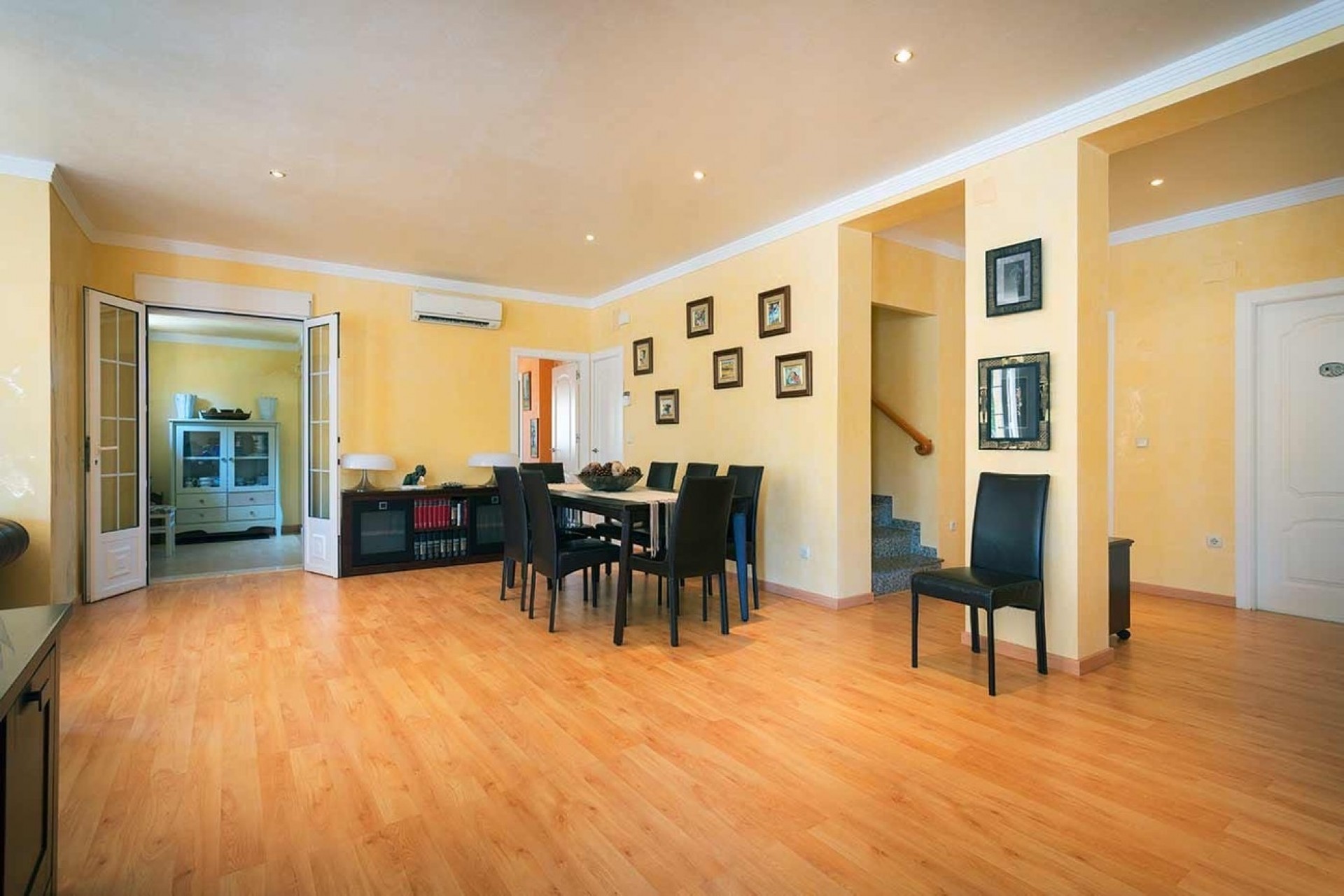 Resale - Villa -
Orihuela Costa - Costa Blanca