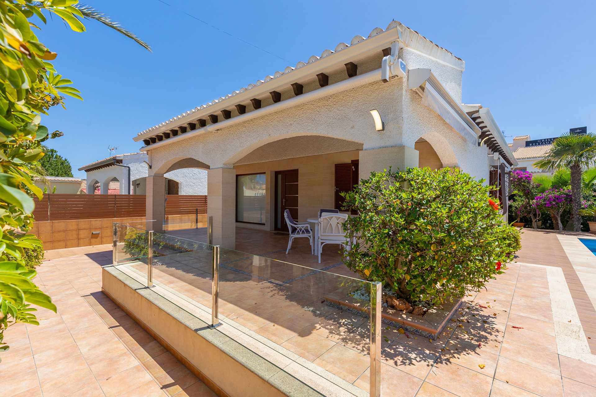 Resale - Villa -
Orihuela Costa - Costa Blanca