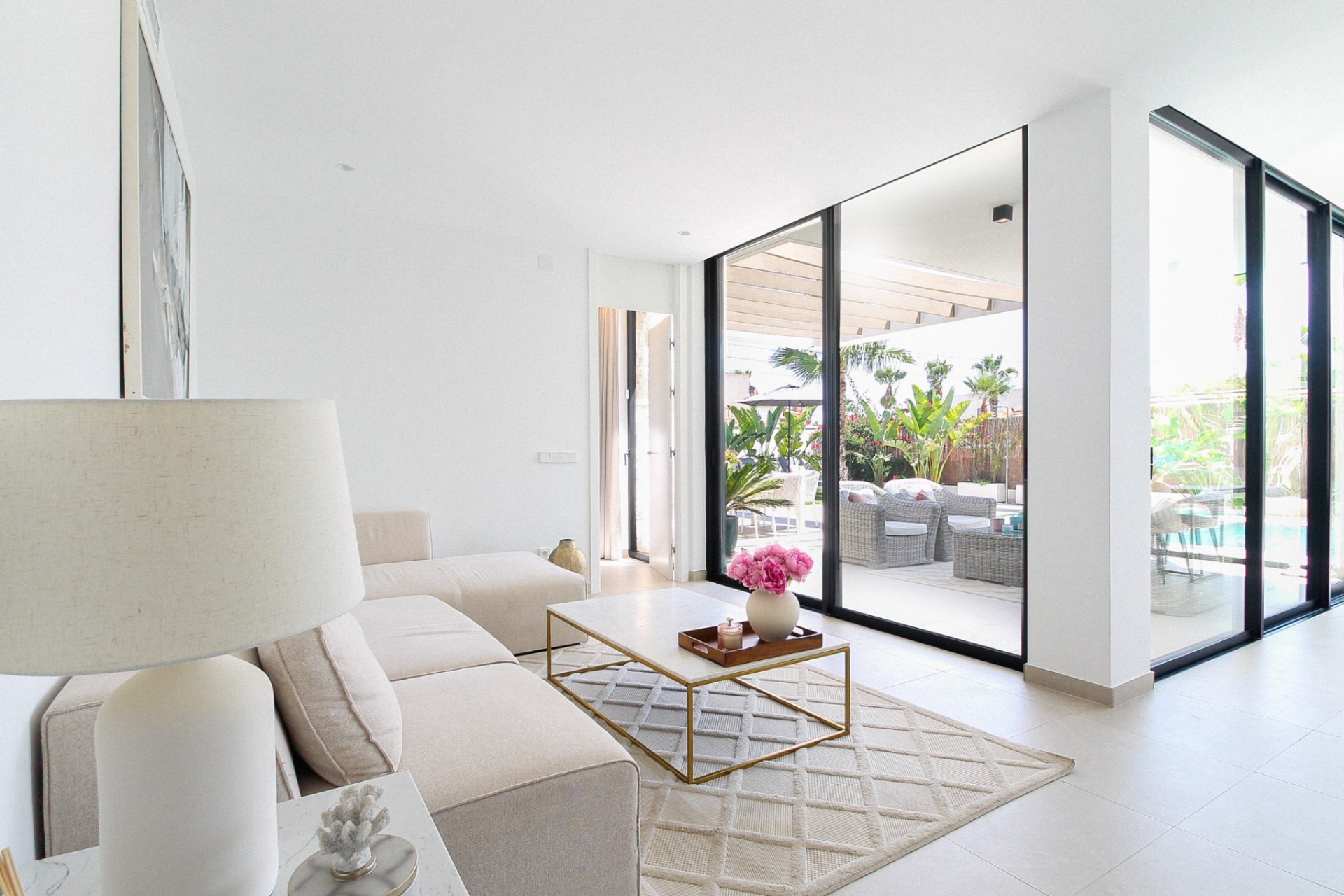 Resale - Villa -
Orihuela Costa - Costa Blanca