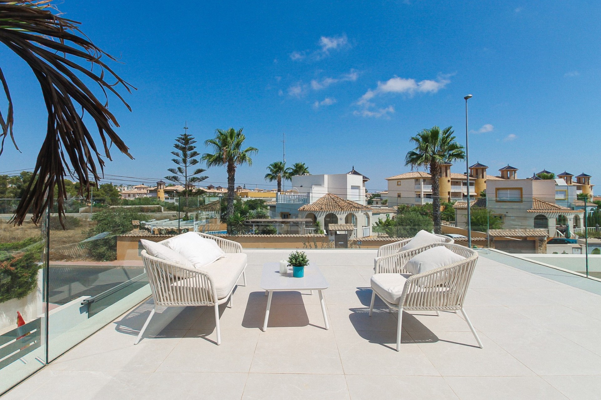 Resale - Villa -
Orihuela Costa - Costa Blanca