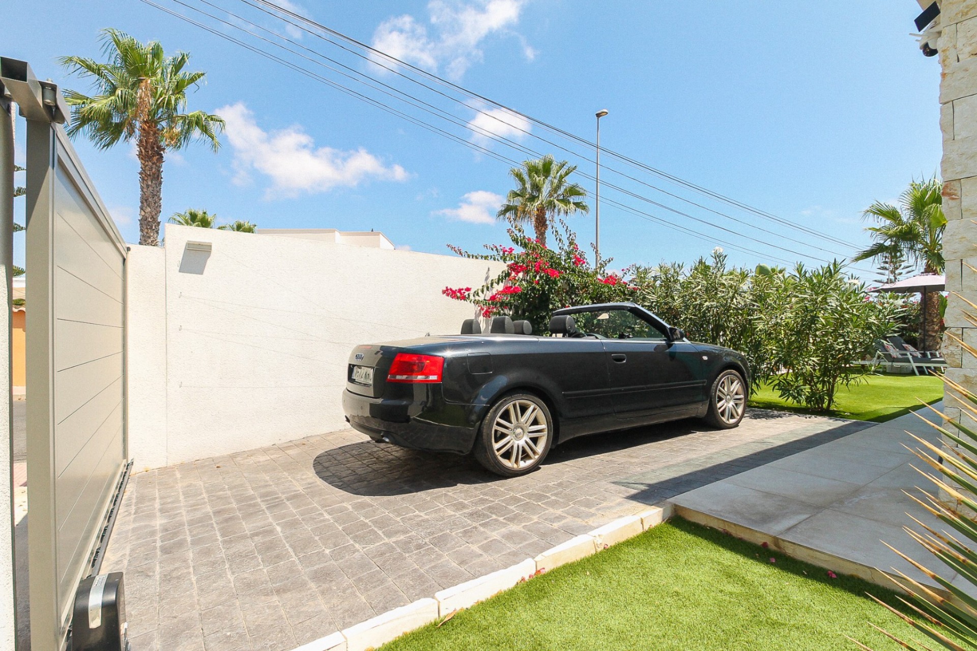 Resale - Villa -
Orihuela Costa - Costa Blanca
